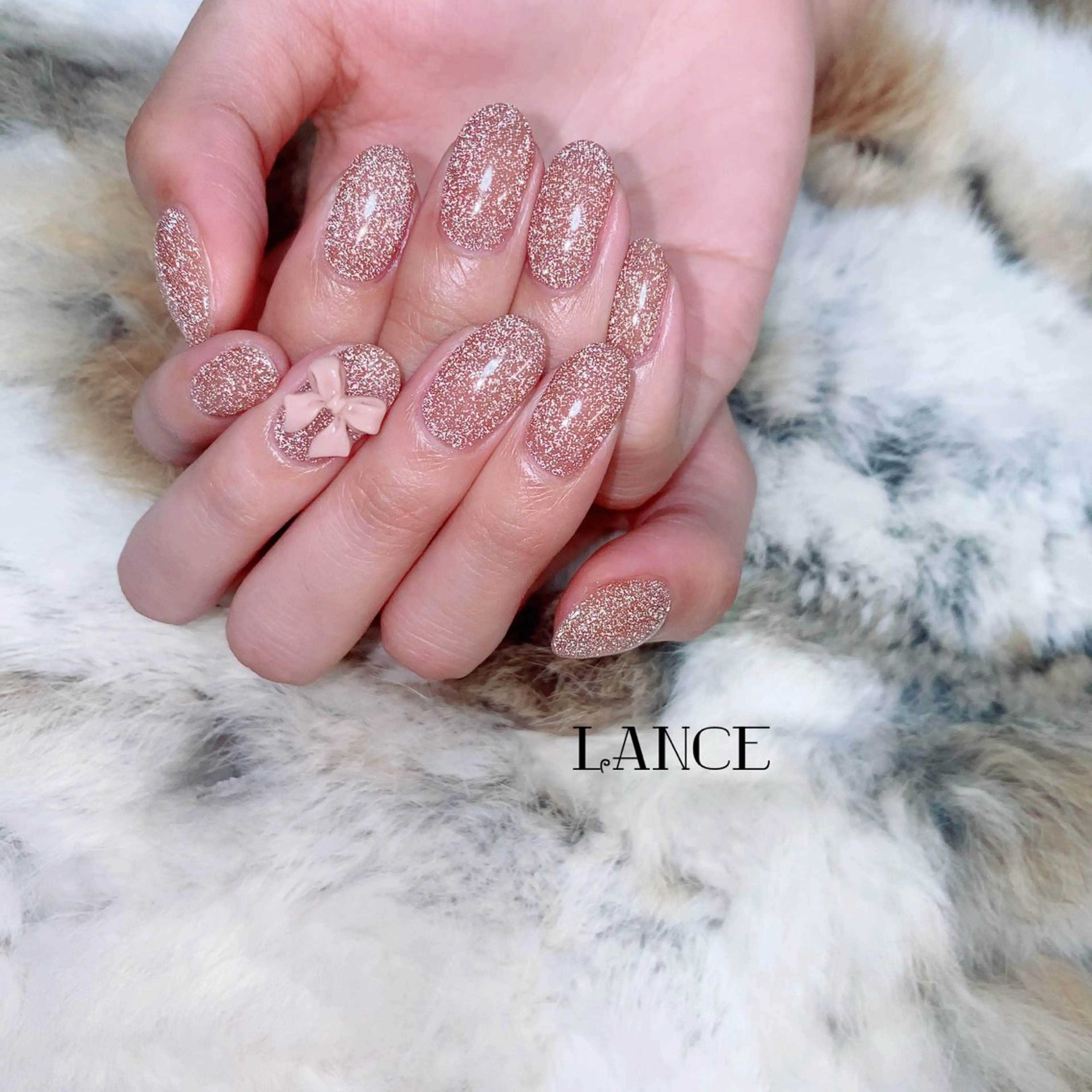 ネイル オーロラネイル フレンチネイル キラキラネイル ニュアンスネイル ピンク Lance nailのネイルデザイン