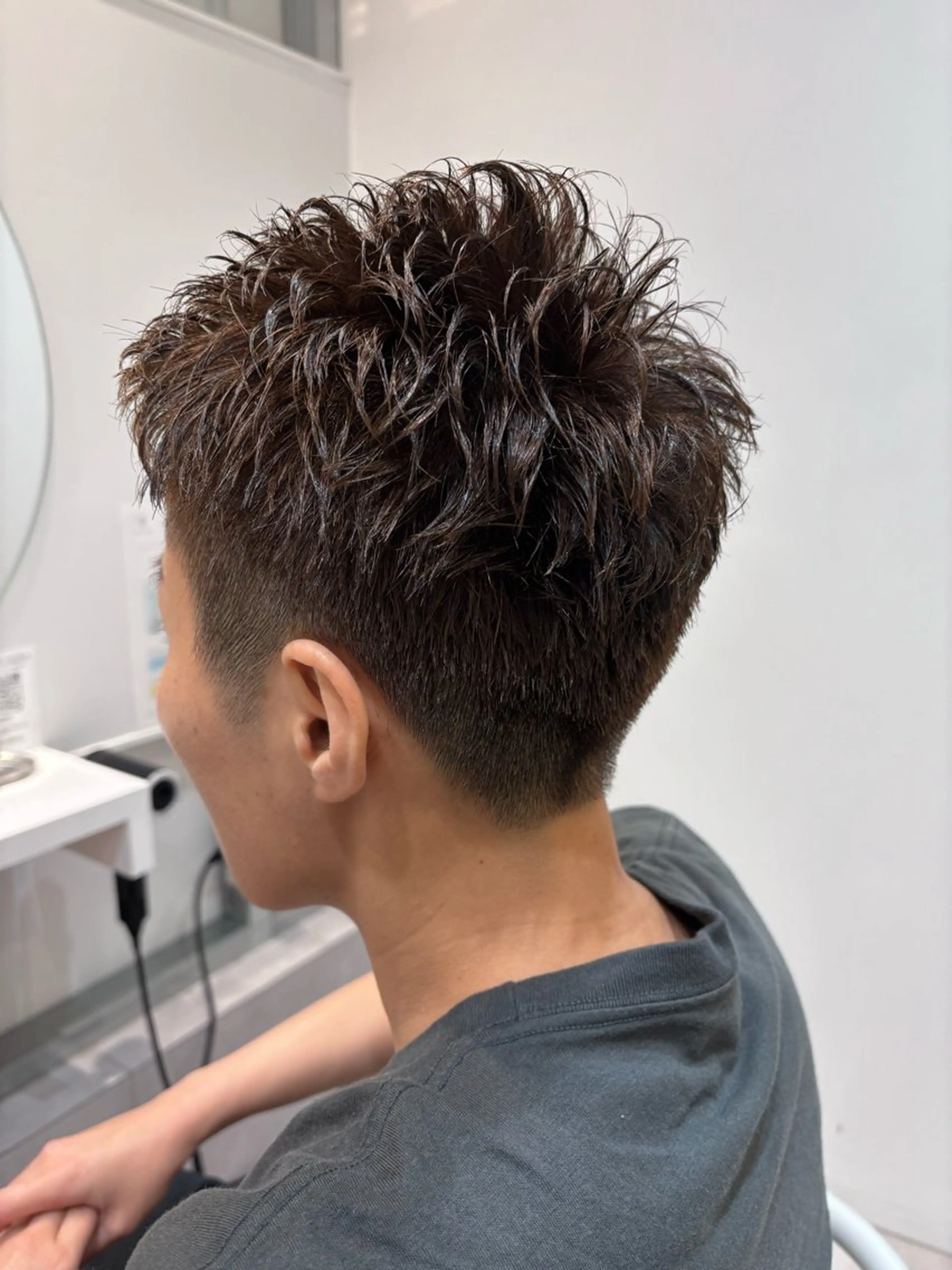 ショート カラー パーマ REM所属・渋谷 とまとのヘアスタイル