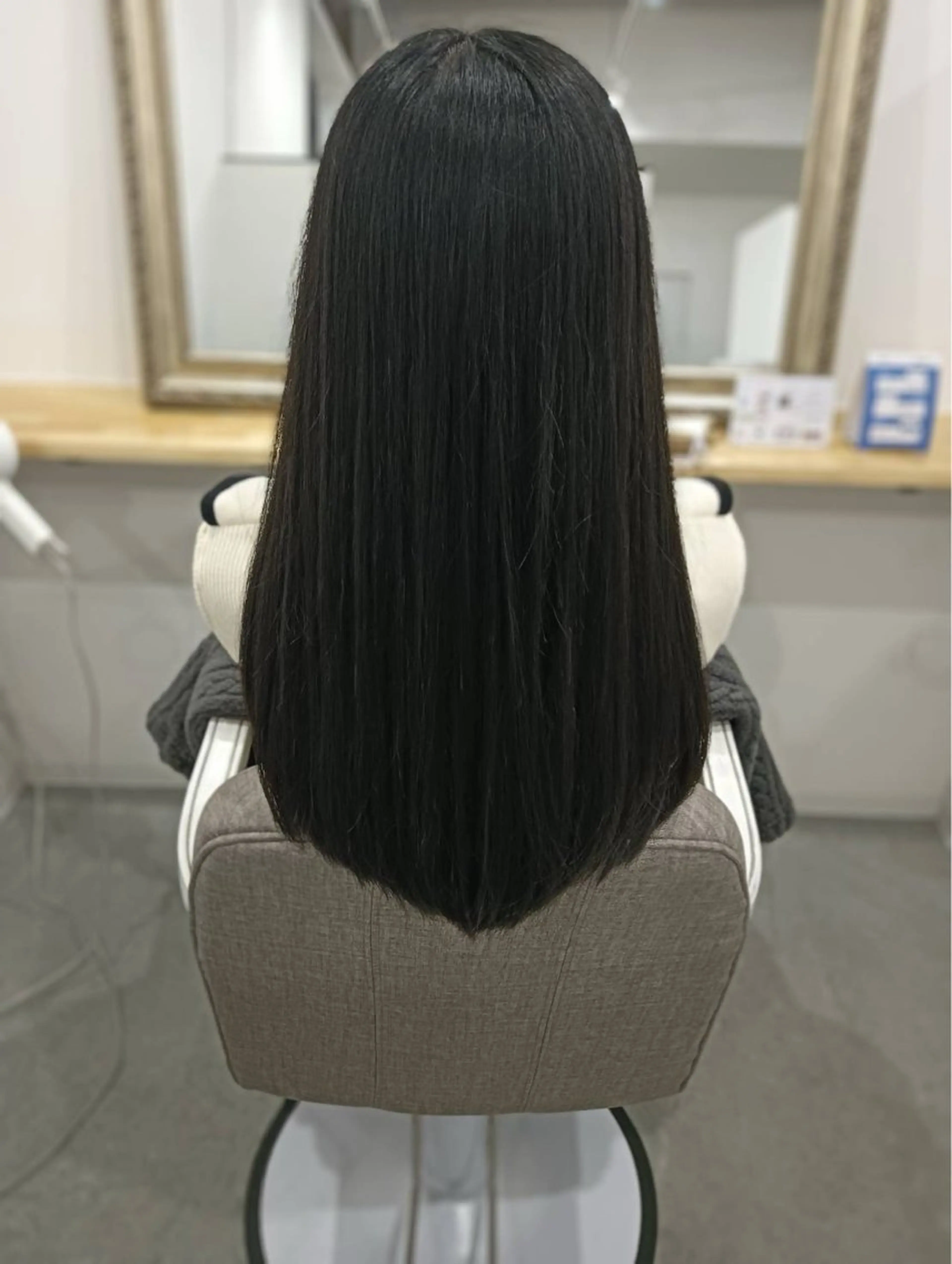 セミロング カラー eclat hairのヘアスタイル