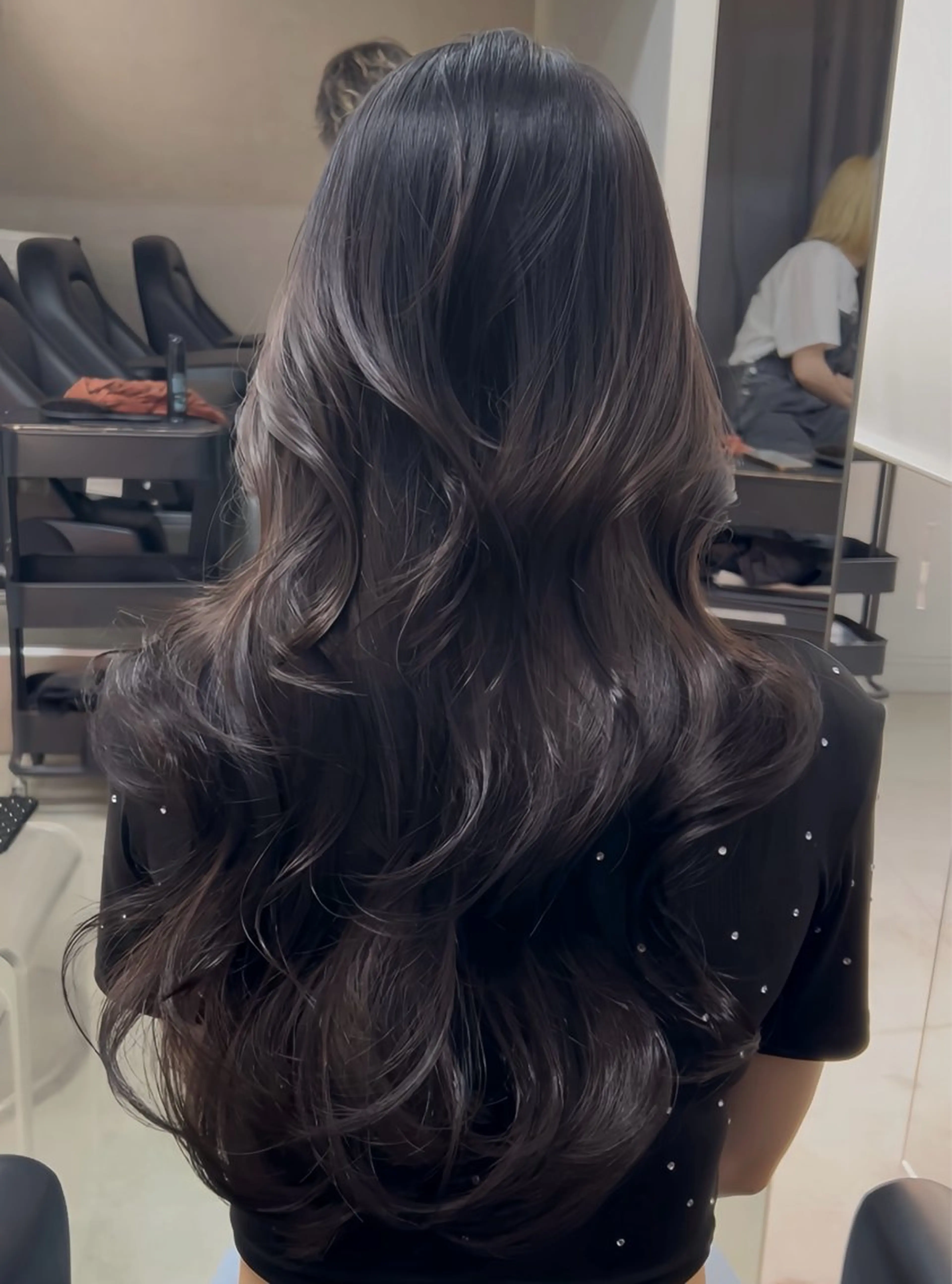 ロング 韓国風ヘア レイヤーカット トリートメント sunc所属・梅田l大人韓国ヘア レイヤー×艶カラーのヘアスタイル