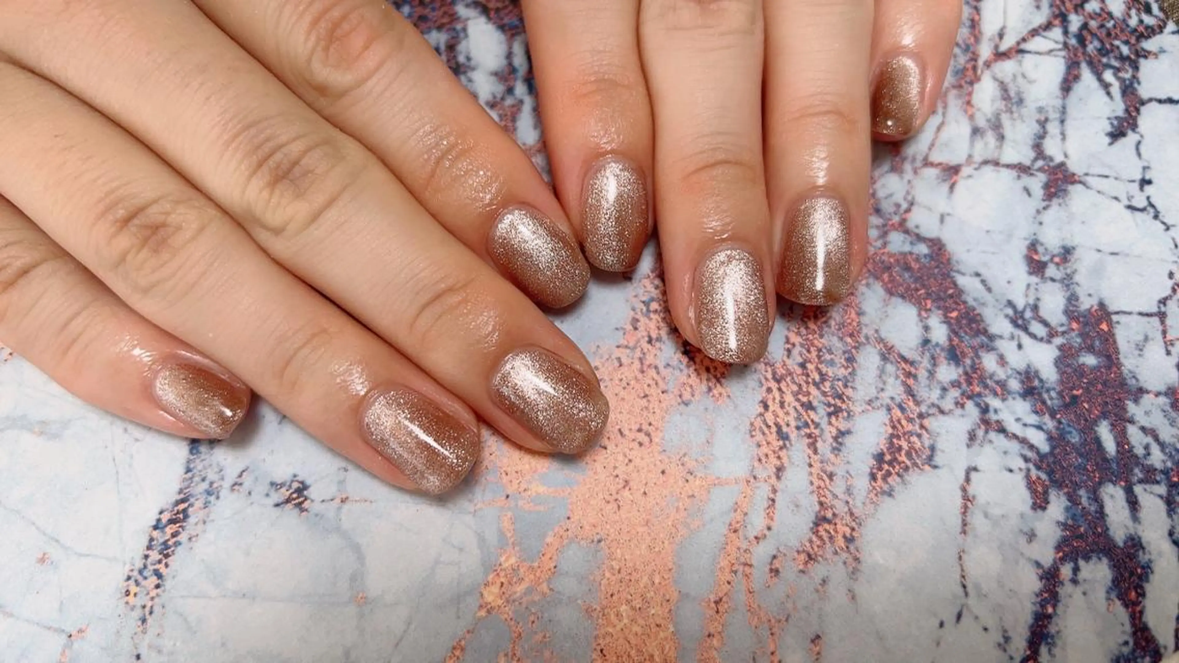 ネイル マグネットネイル ピンク ピンクベージュ kikinail 溝の口のネイルデザイン