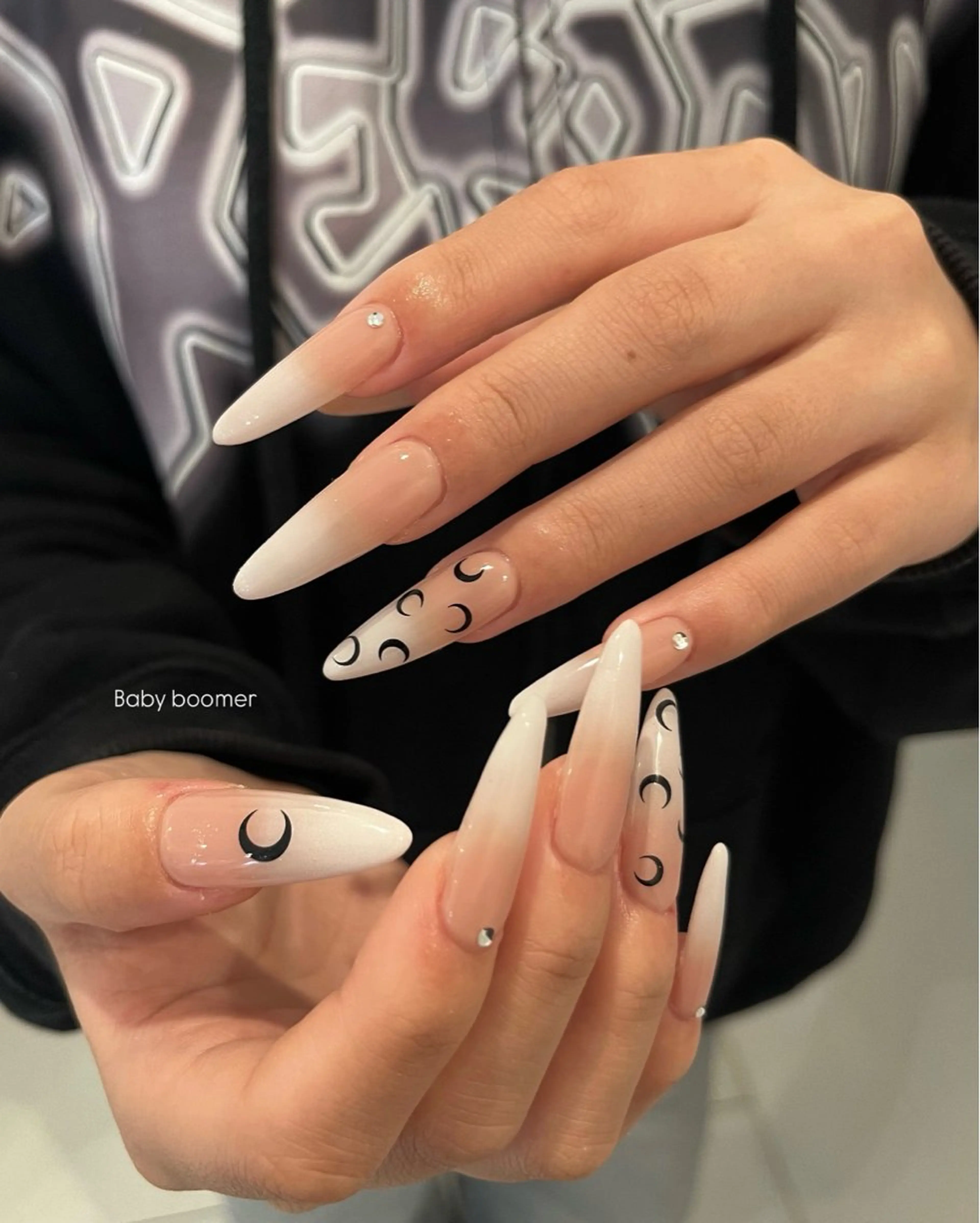 ネイル Plus Ewalu所属・Plus Ewalu / Kotohaのネイルデザイン