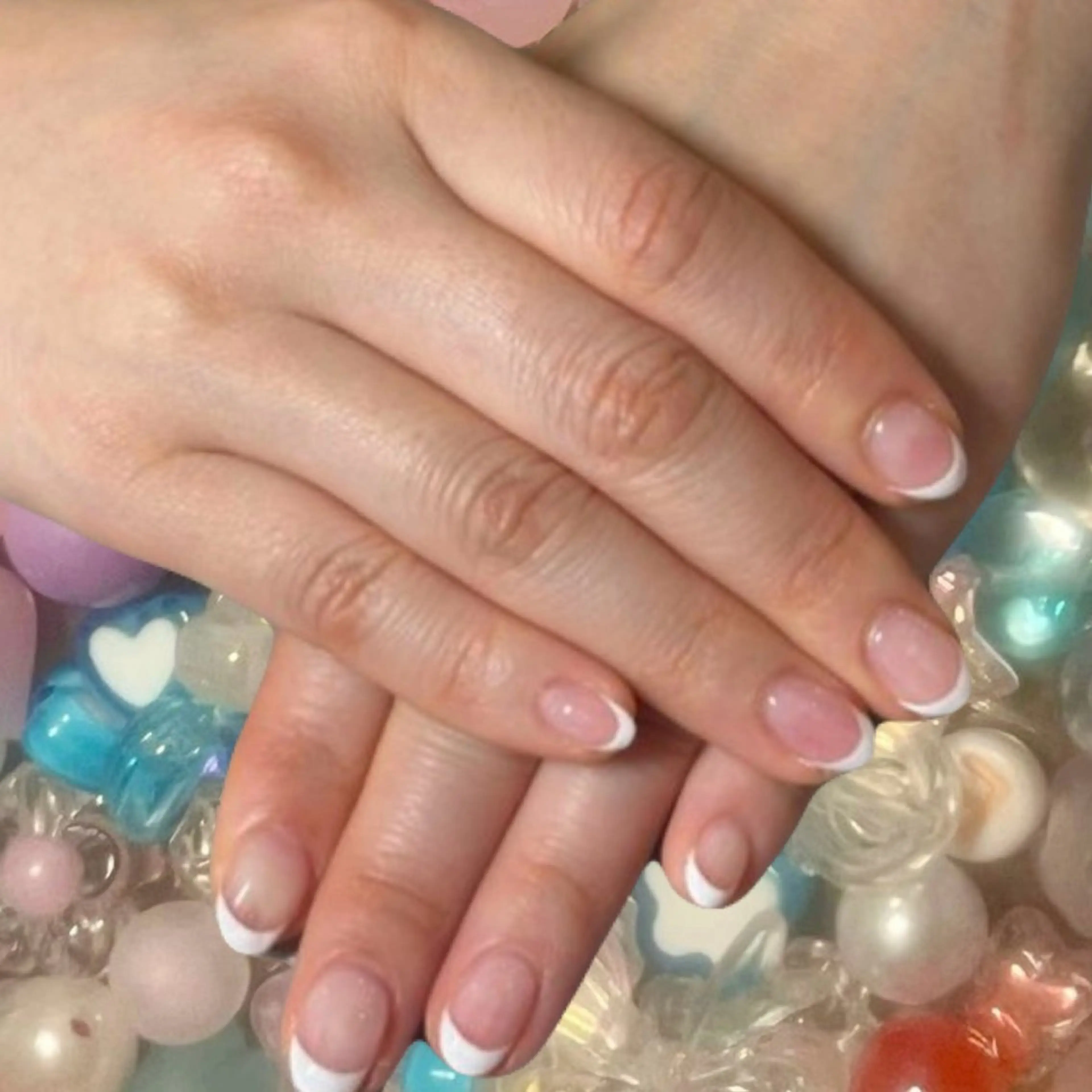 ネイル フレンチネイル ジェルネイル 〖IEN〗Erika (エリカ)のネイルデザイン