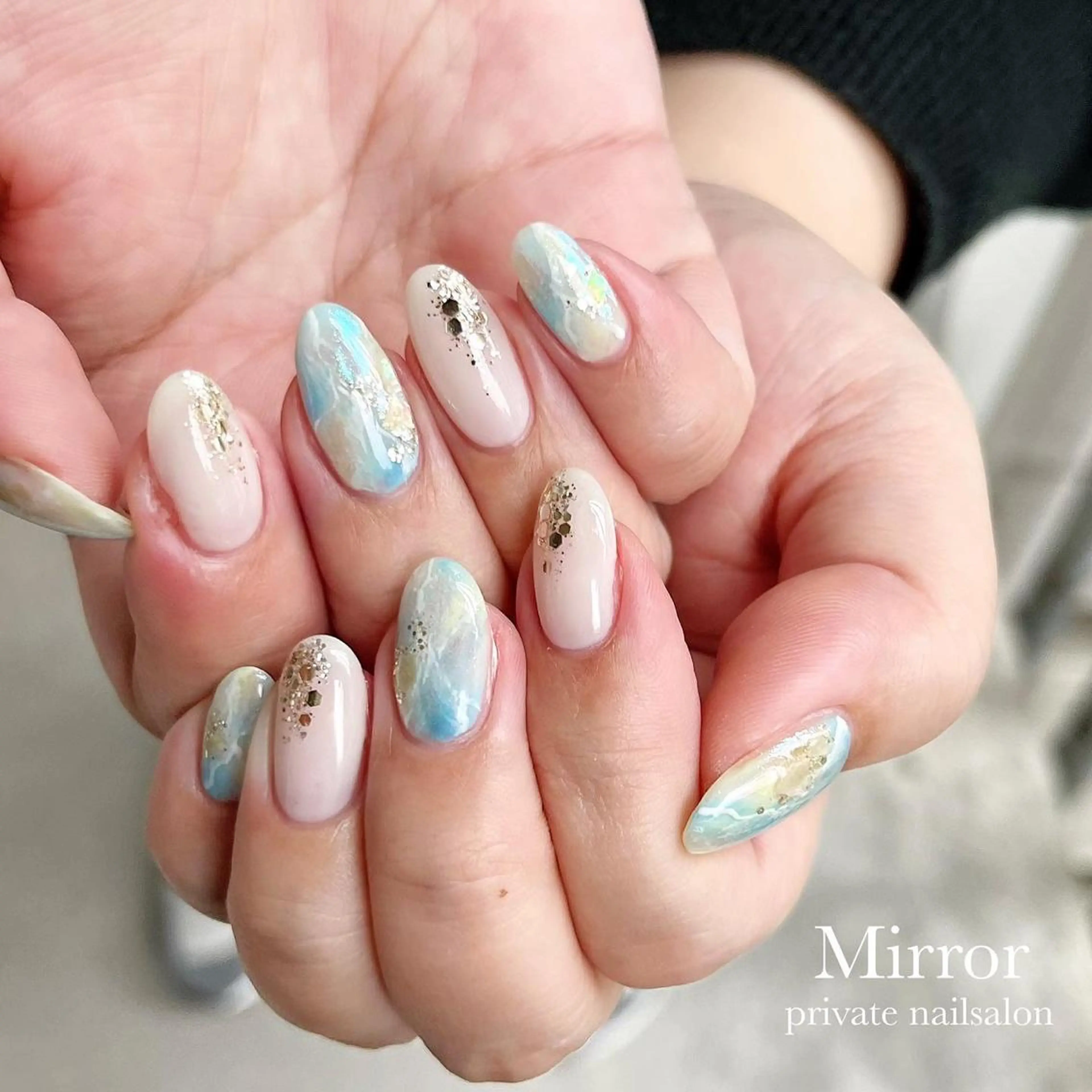 ネイル nailsalon Mirrorのネイルデザイン
