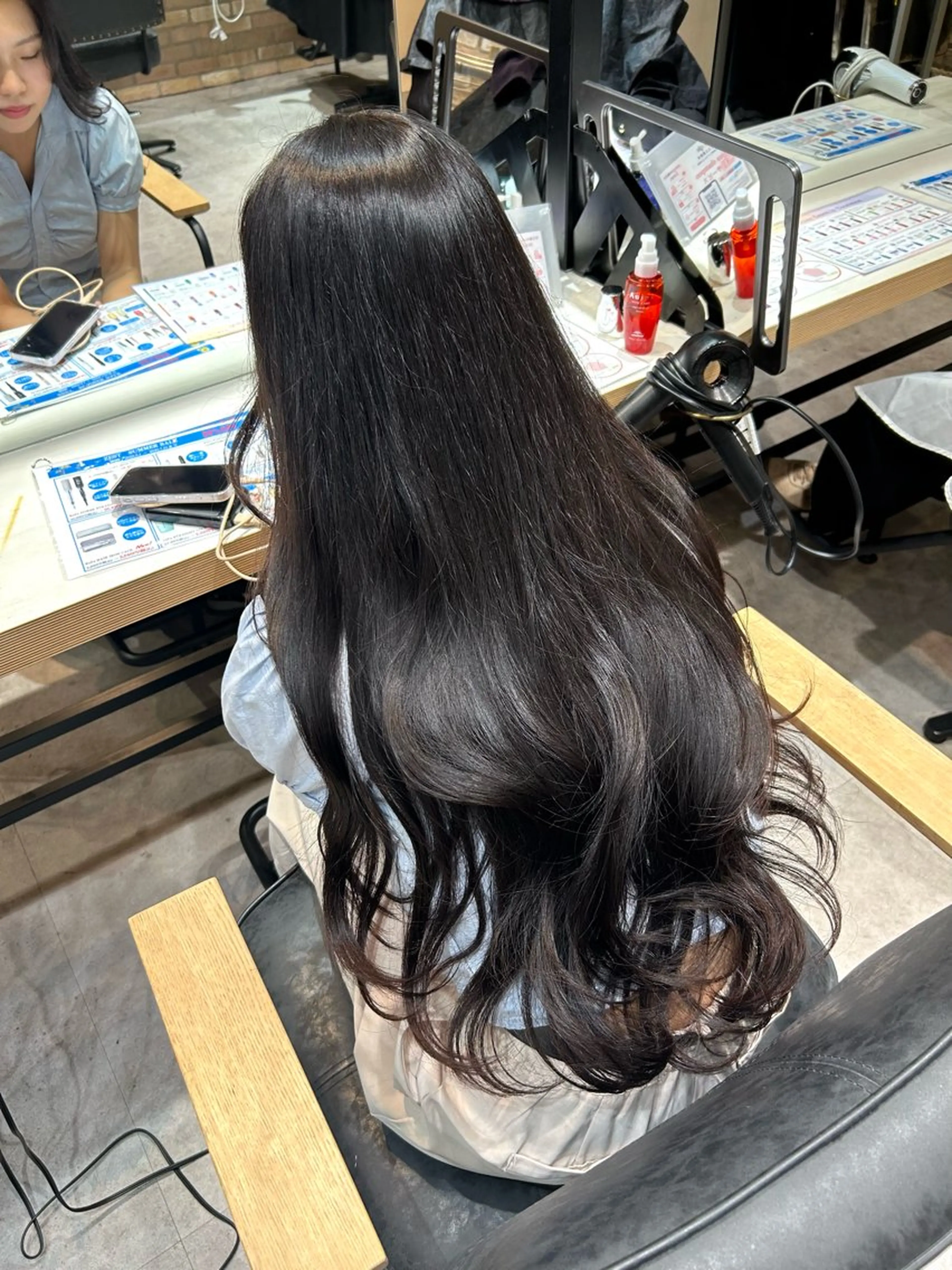 ロング カラー ヘアカラー レイヤースタイル COCORO 🎀のヘアスタイル