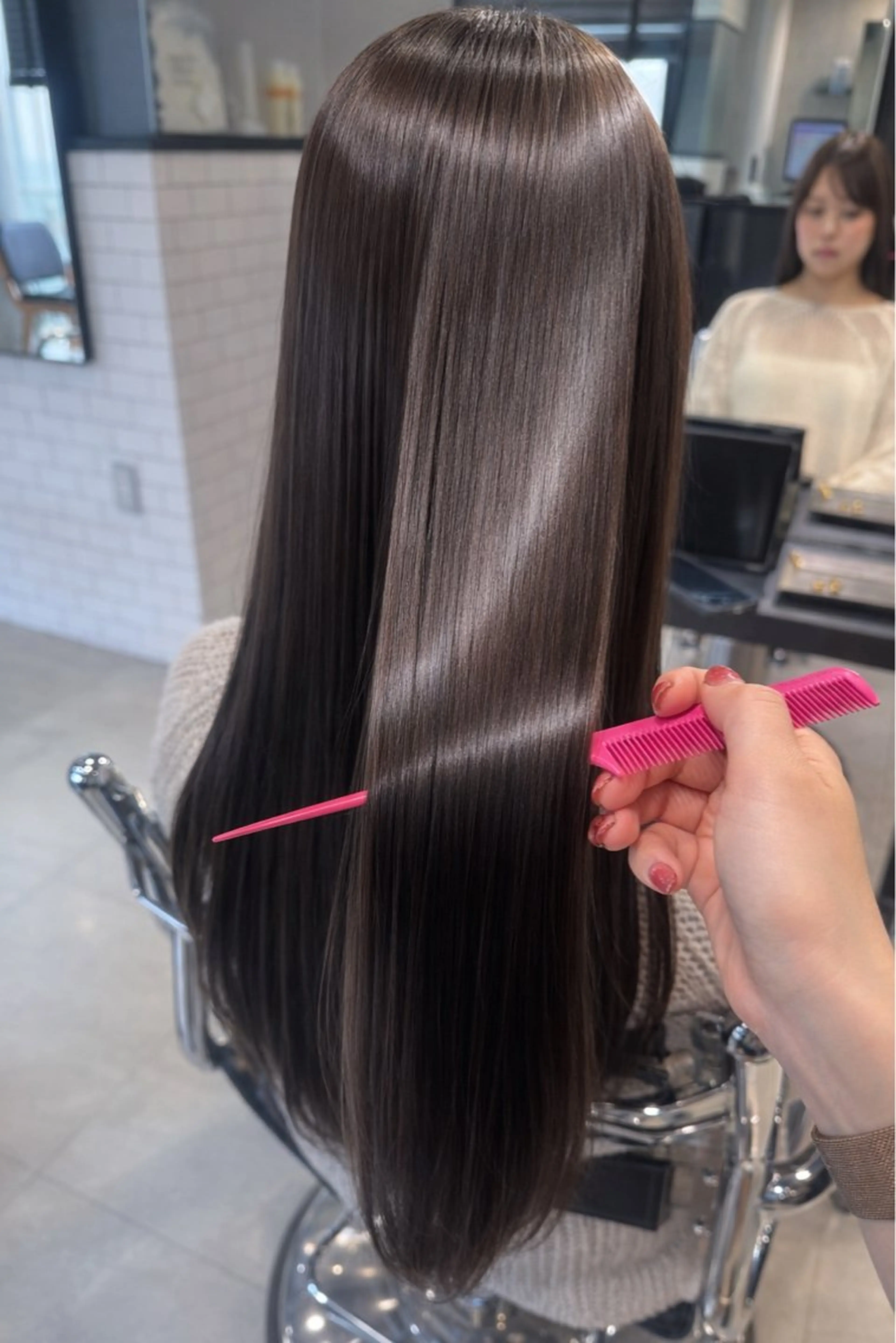 ロング カラー パーマ ヘアカラー トリートメント 透明感/オリーブ/ グレージュ/YUKAのヘアスタイル