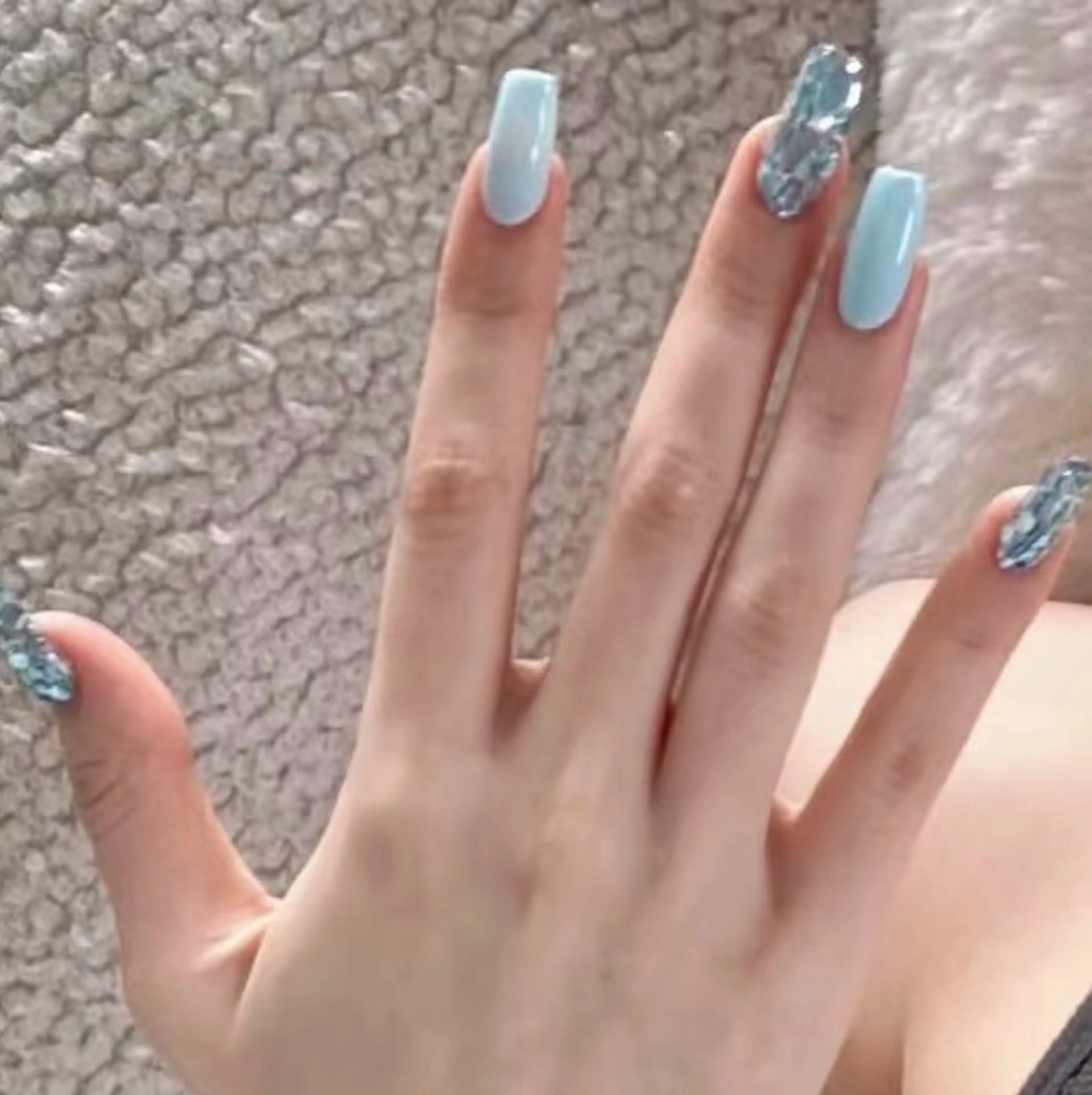 ネイル 高木 維麗絲のネイルデザイン