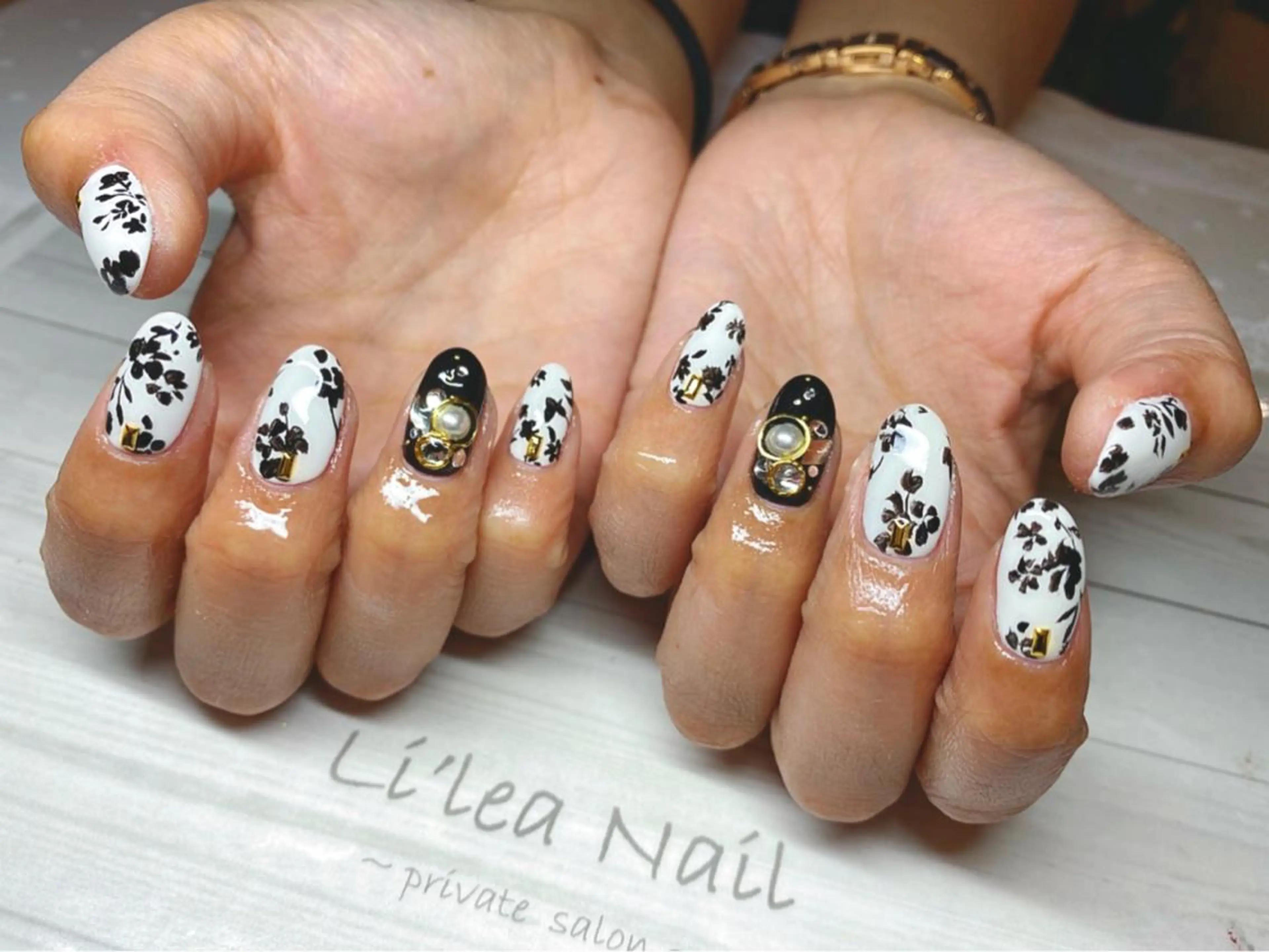 ネイル Li'leaNail AINAのネイルデザイン