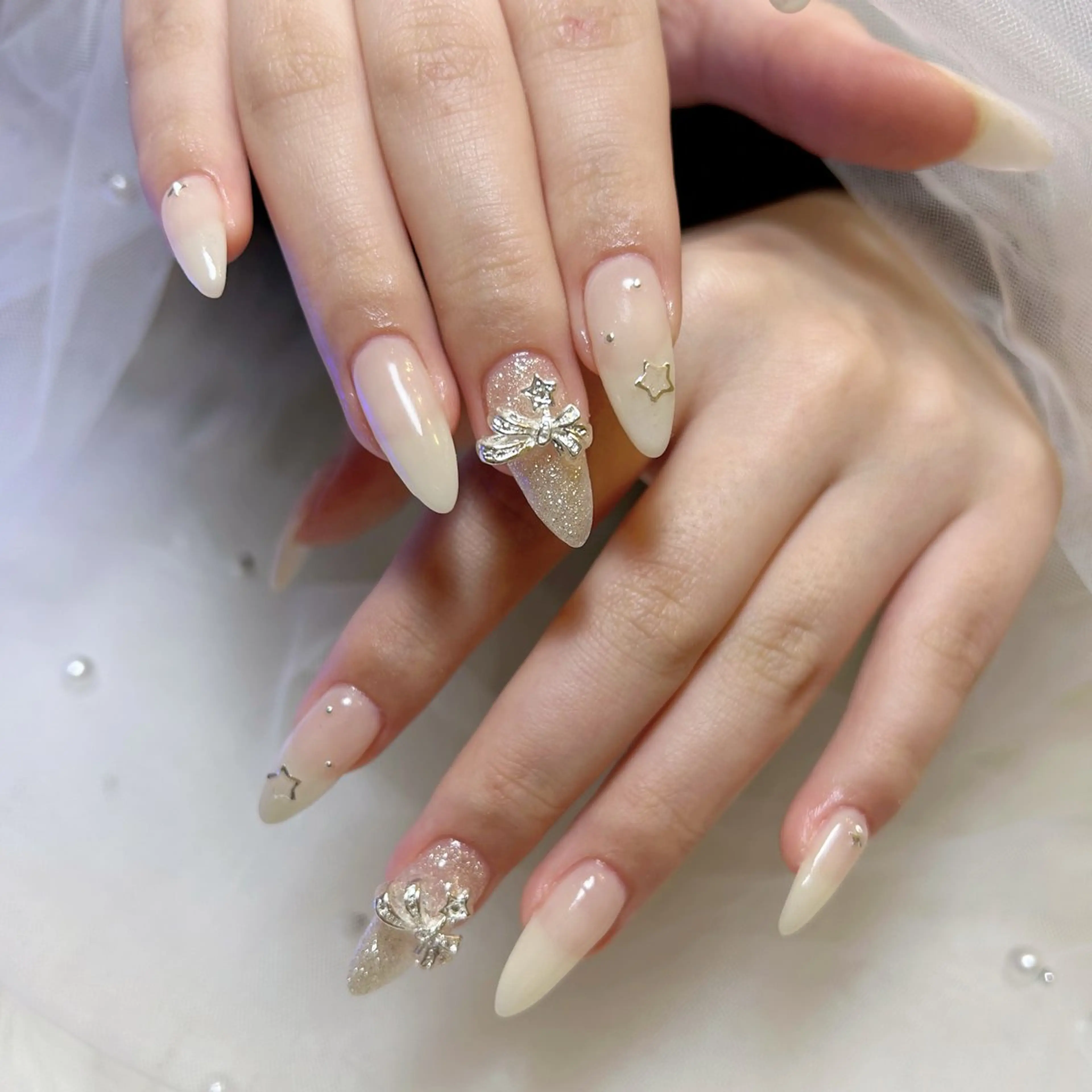 ネイル ハンドネイル EmaNail天満橋店所属・EmaNail Risaのネイルデザイン