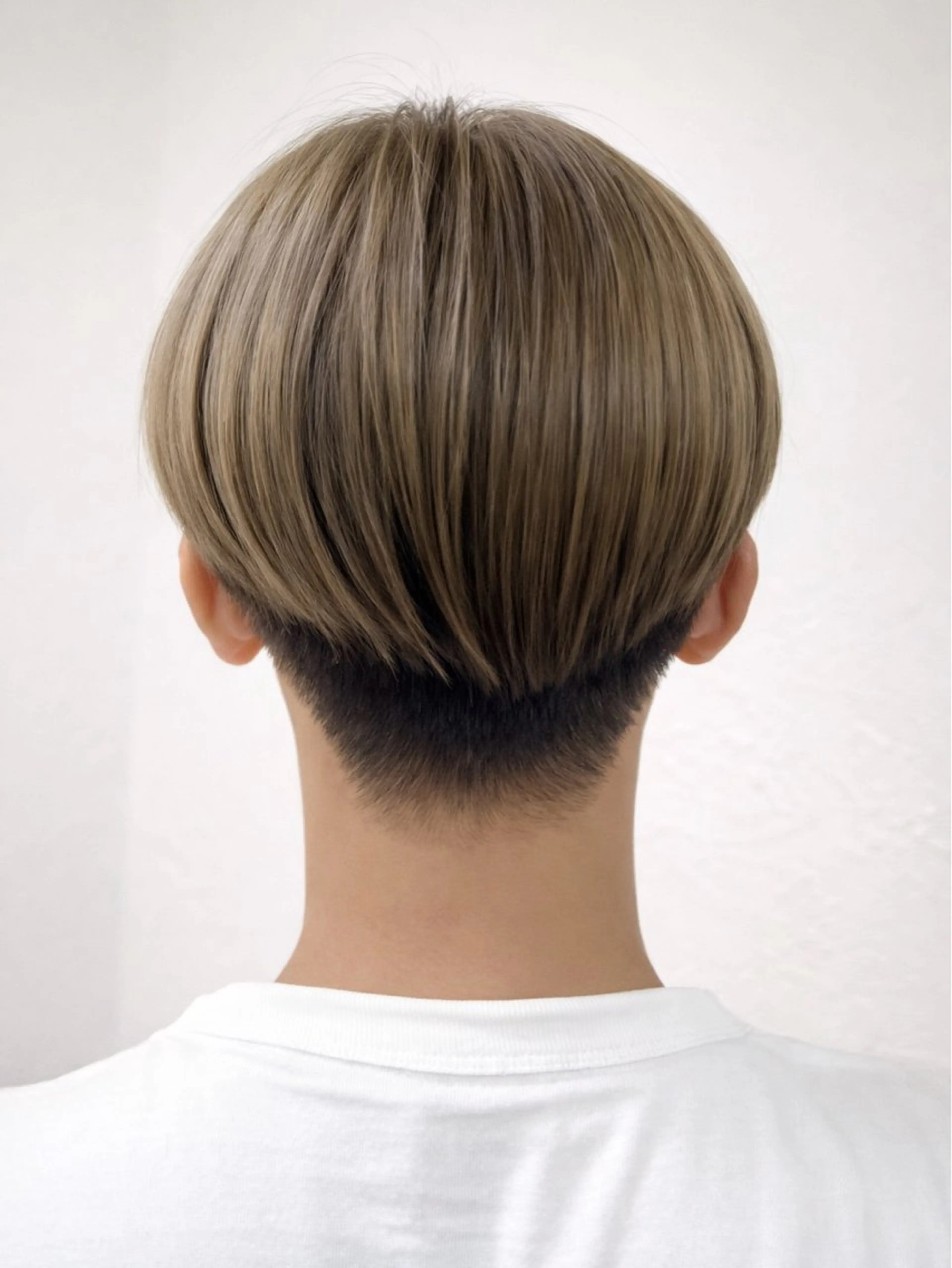 ショート カラー メンズ メンズブリーチ メンズハイトーン マッシュ ベージュカラー ブリーチ ヘアカラー 中原由貴 /WILLOW京橋のヘアスタイル