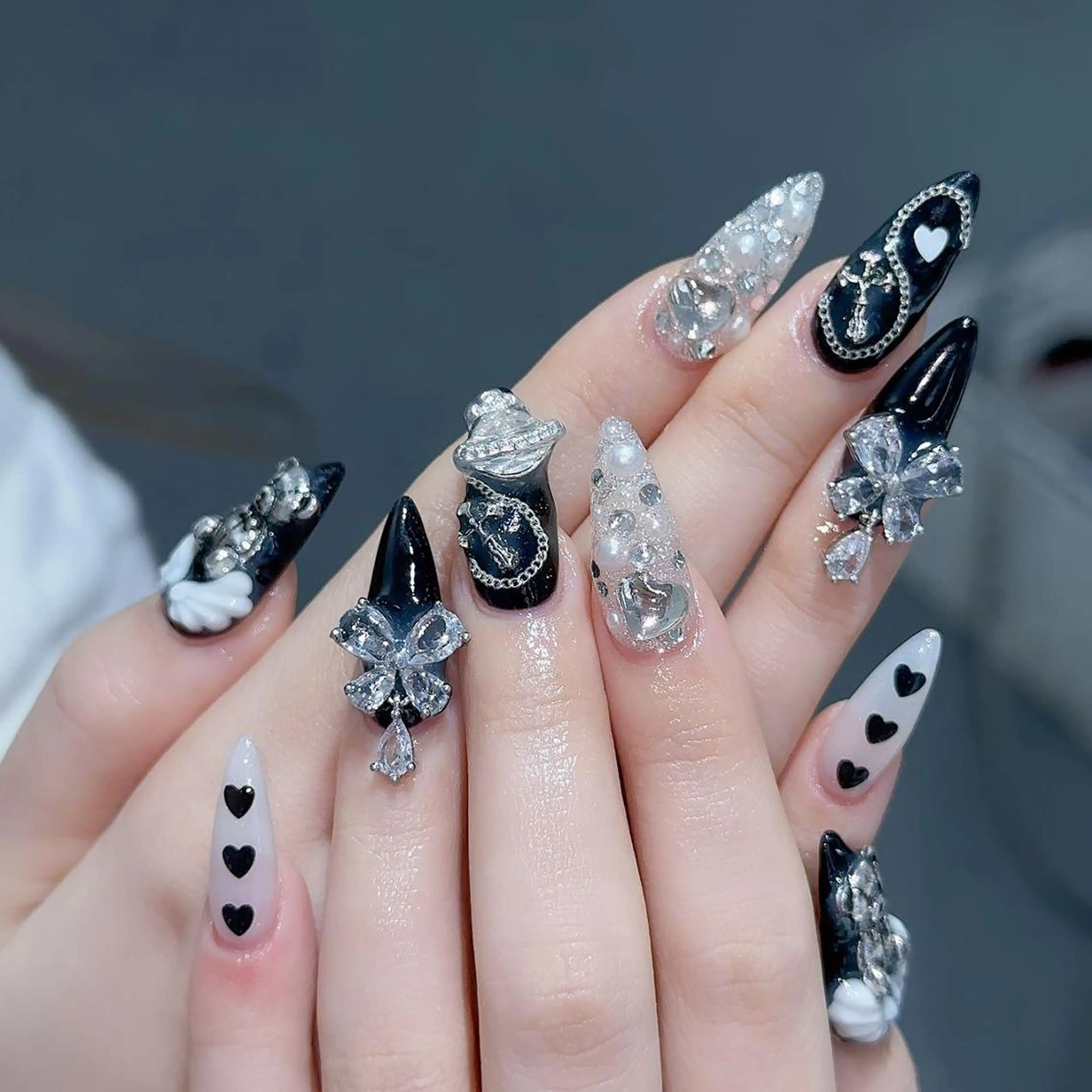 ネイル ハンドネイル Queens ゲンのネイルデザイン