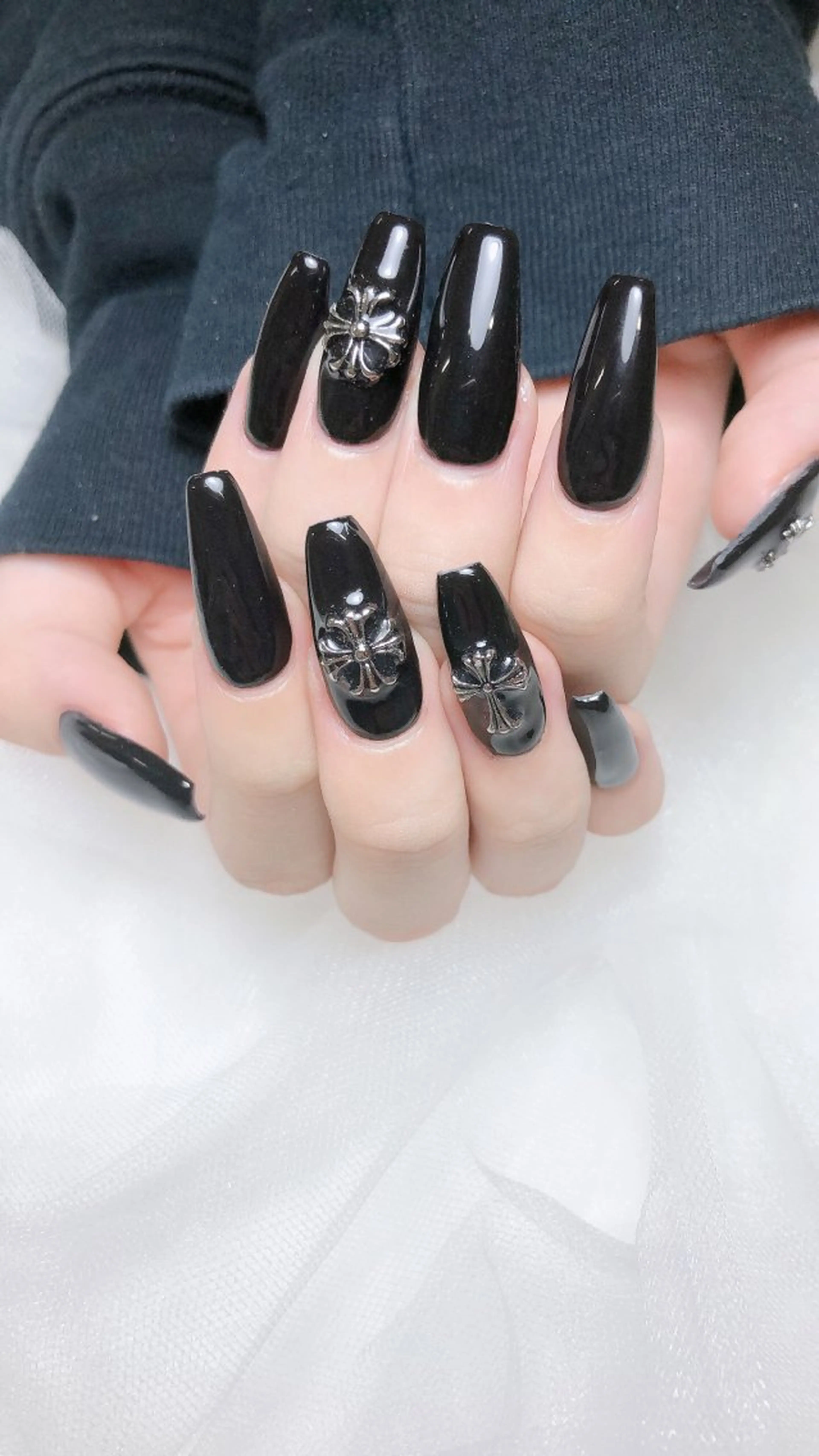 ネイル ハンドネイル LR.ONE ヨウのネイルデザイン