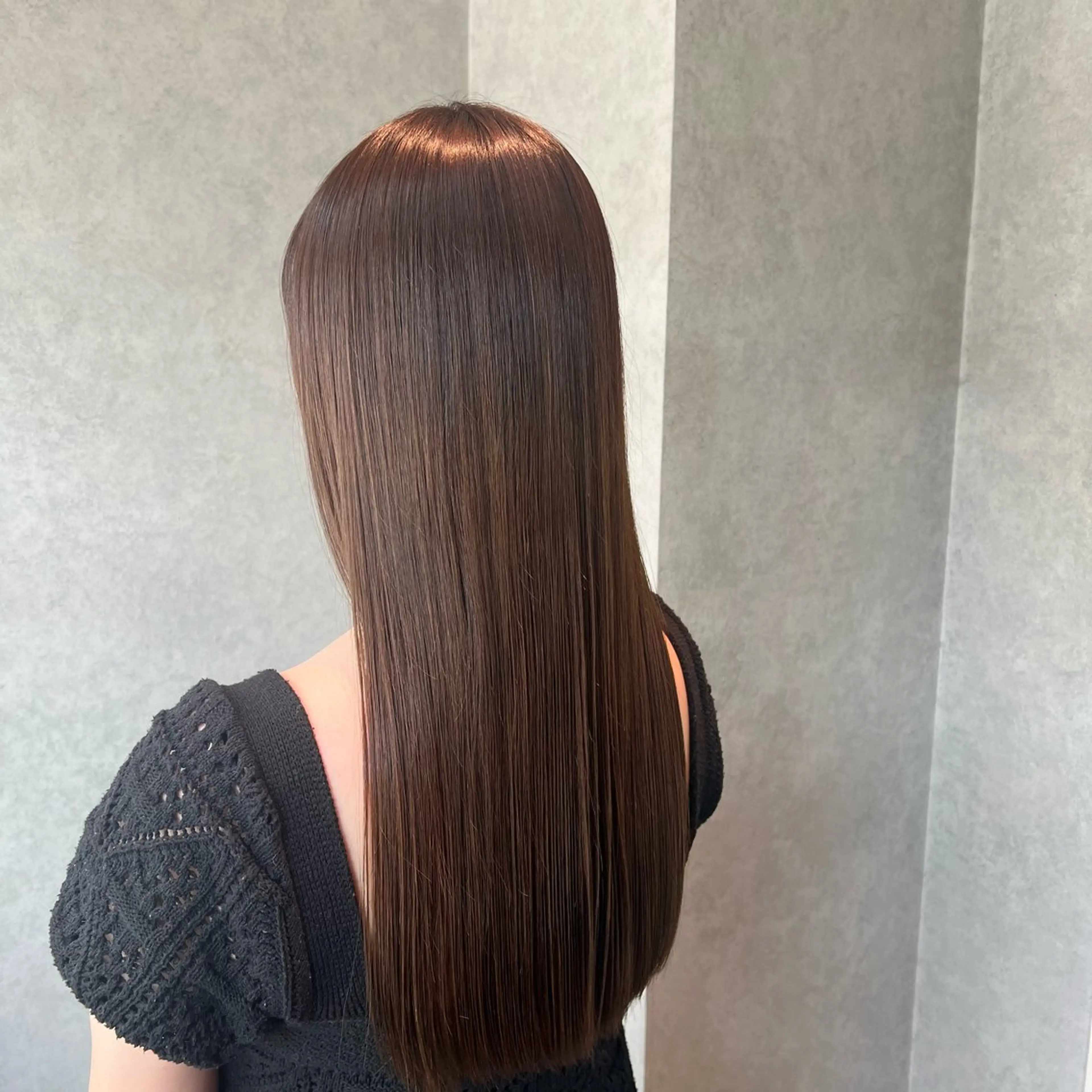 La fith hair corona所属・安岡 稜太のヘアスタイル