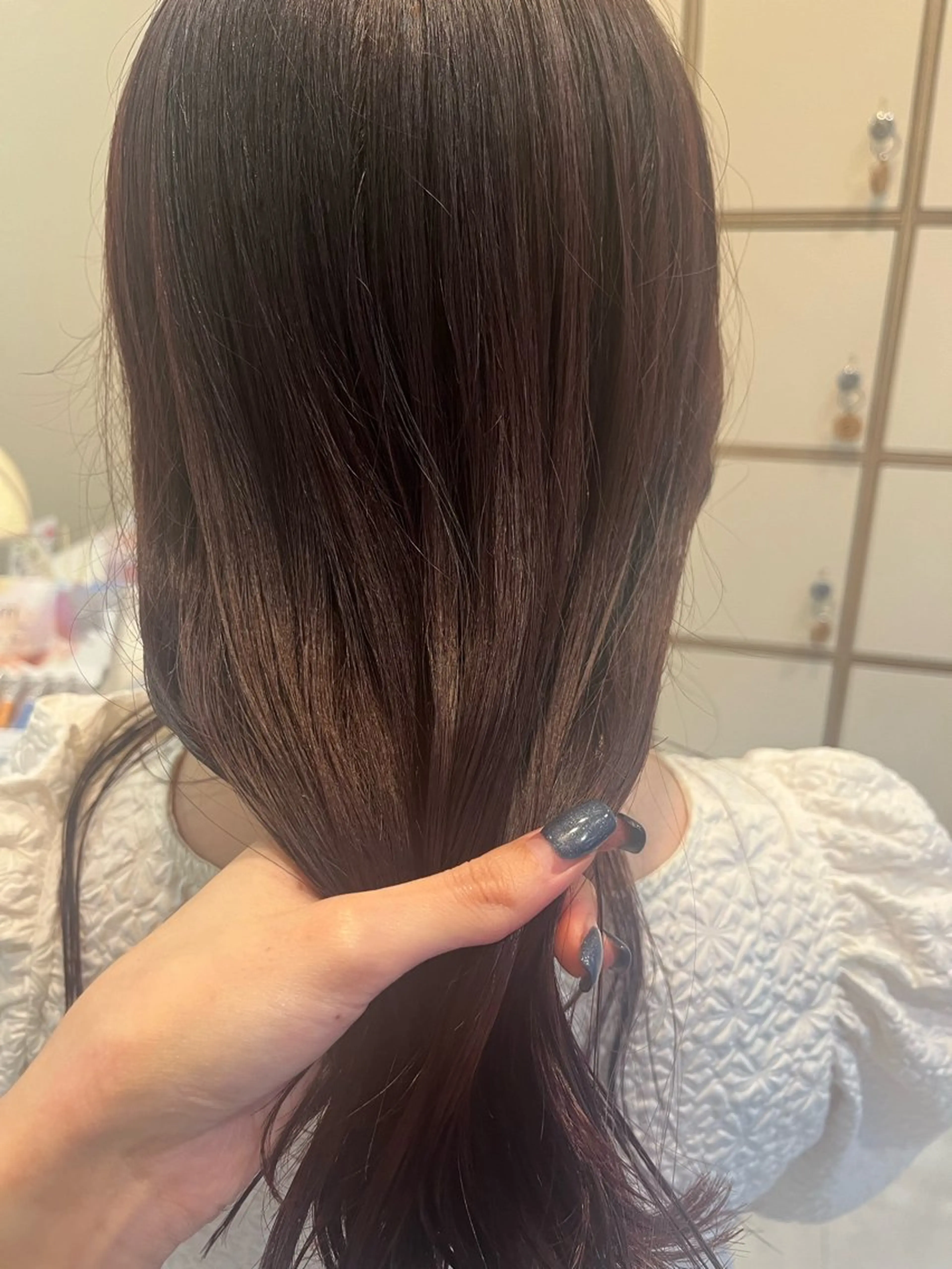 ロング カット ヘアカラー トリートメント 山口 愛結のヘアスタイル