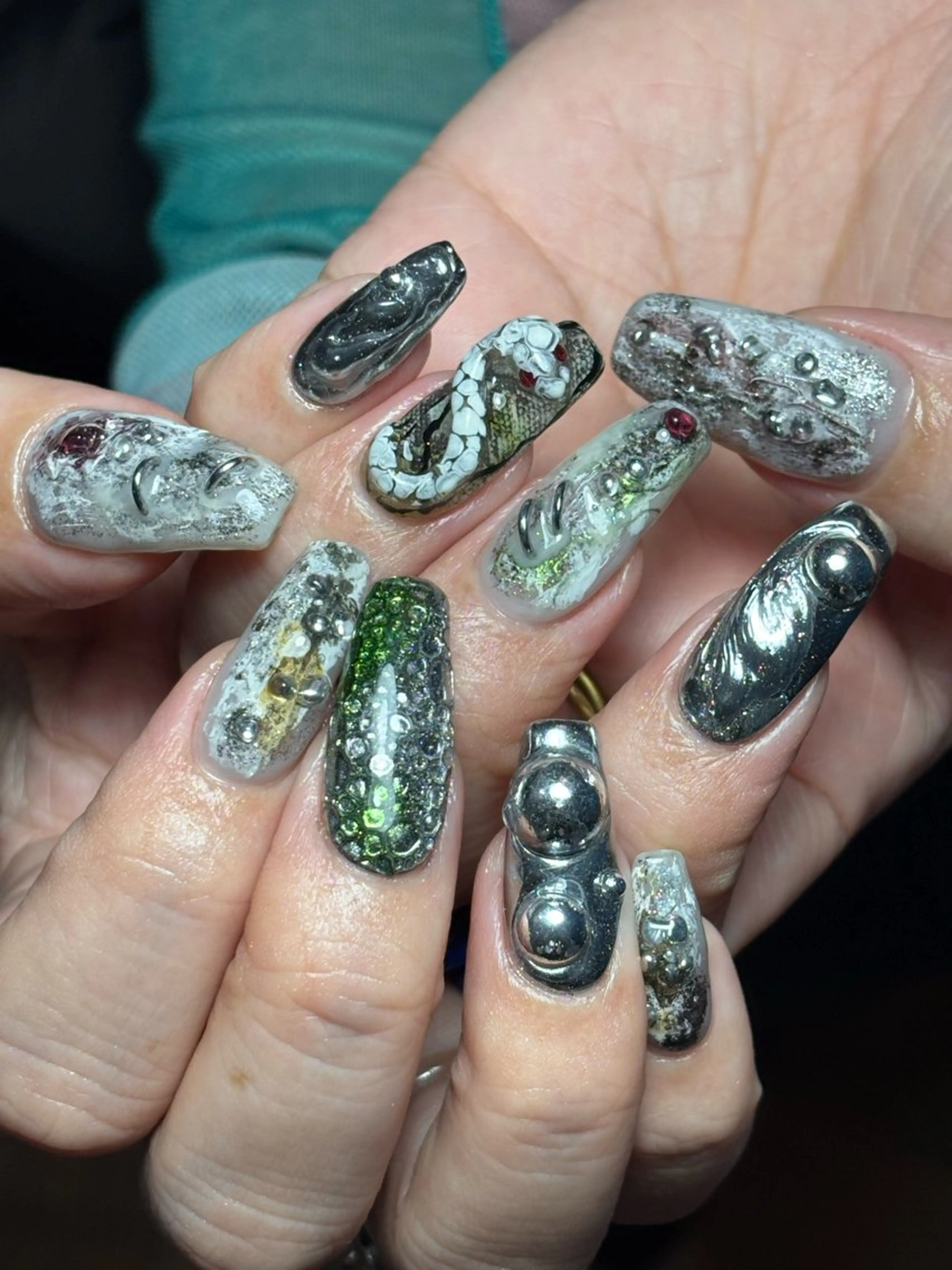 ネイル ハンドネイル NICO nail中野所属・辻 果楠のネイルデザイン