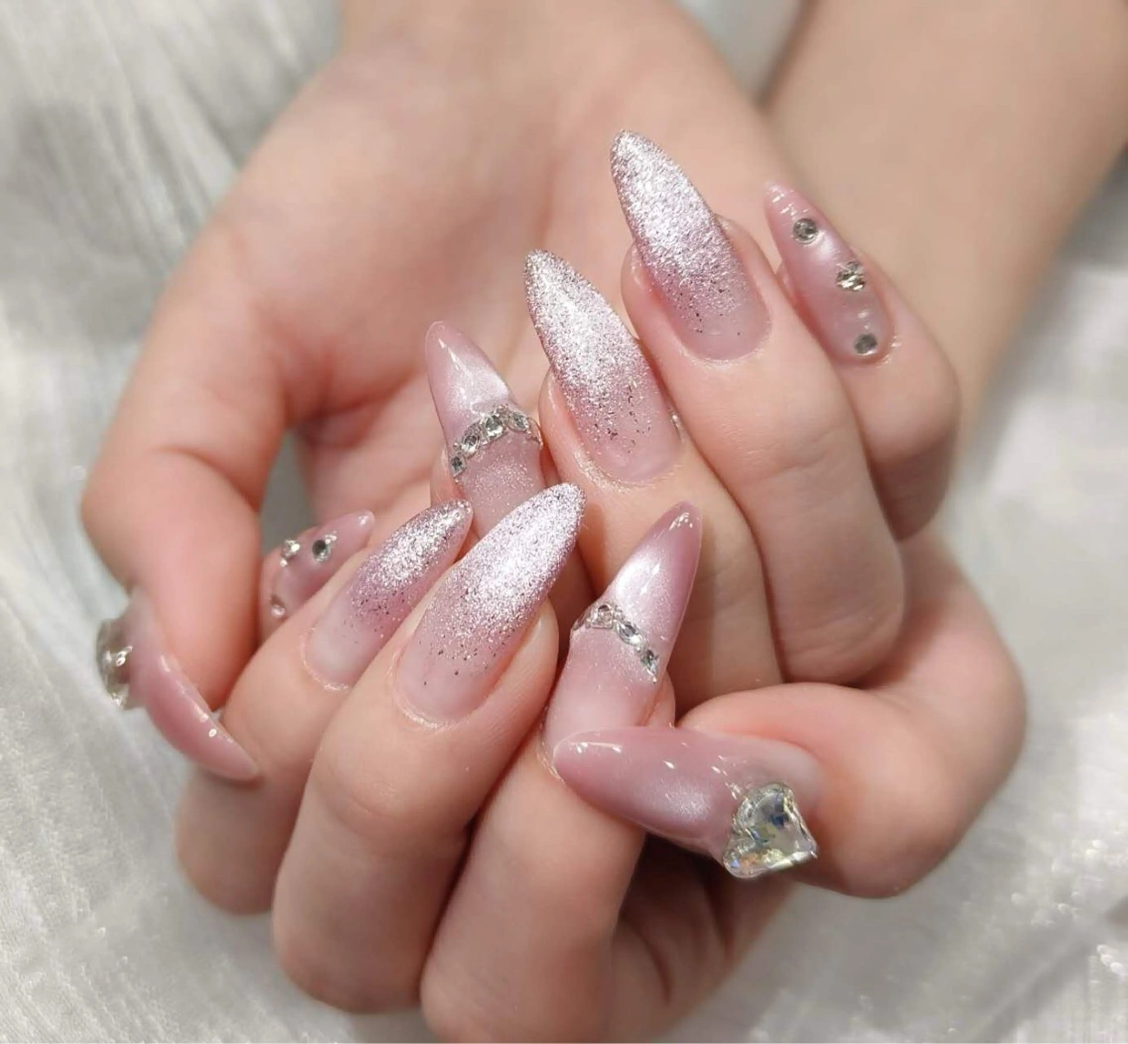 ネイル ハンドネイル 美雪エステサロン所属・美雪 エステのネイルデザイン