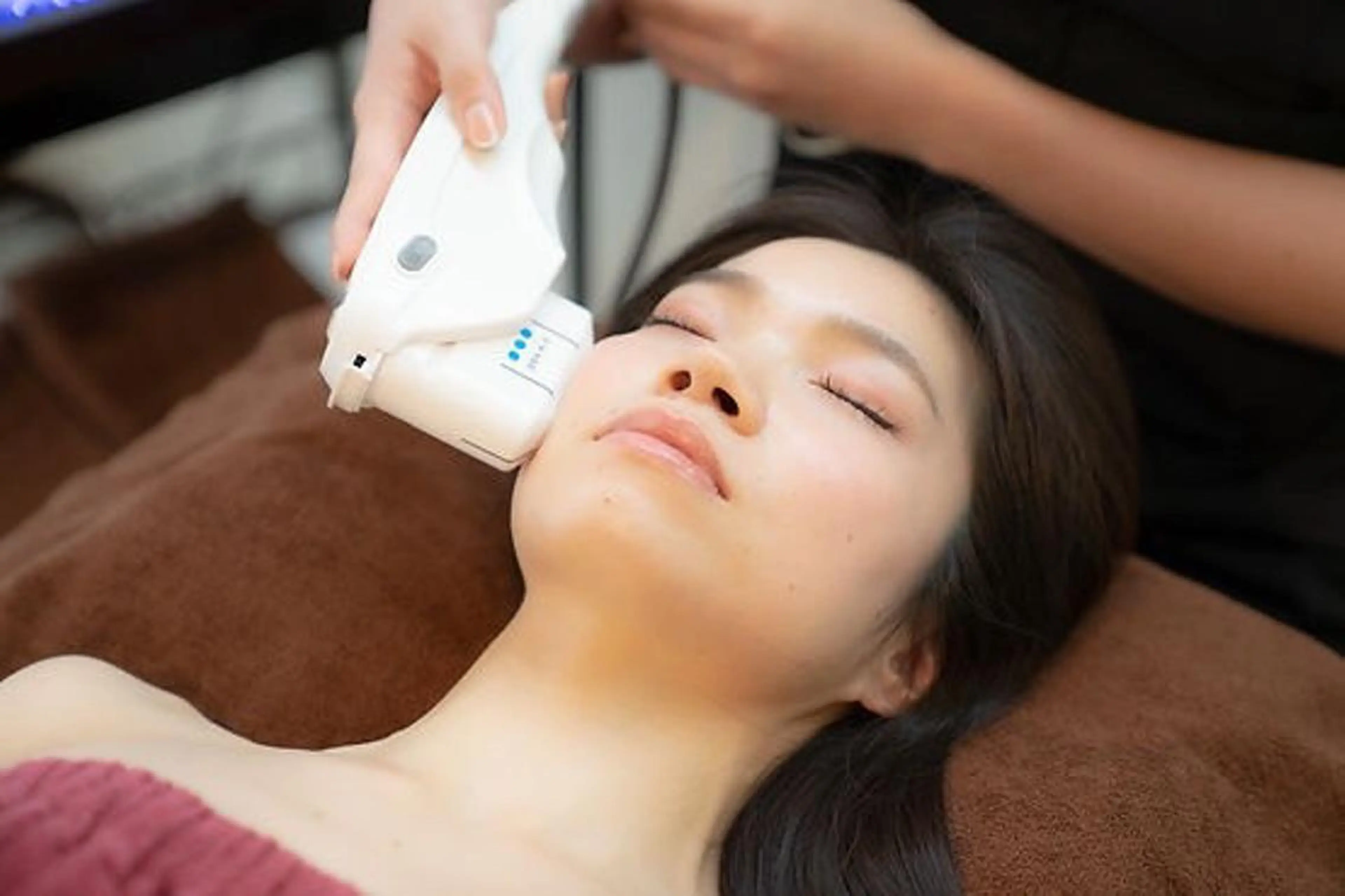 メンズ ネイル マツエク・マツパ アイブロウ 【ハーブ×毛穴洗浄】 THE MORE千葉のエステ・リラクイメージ