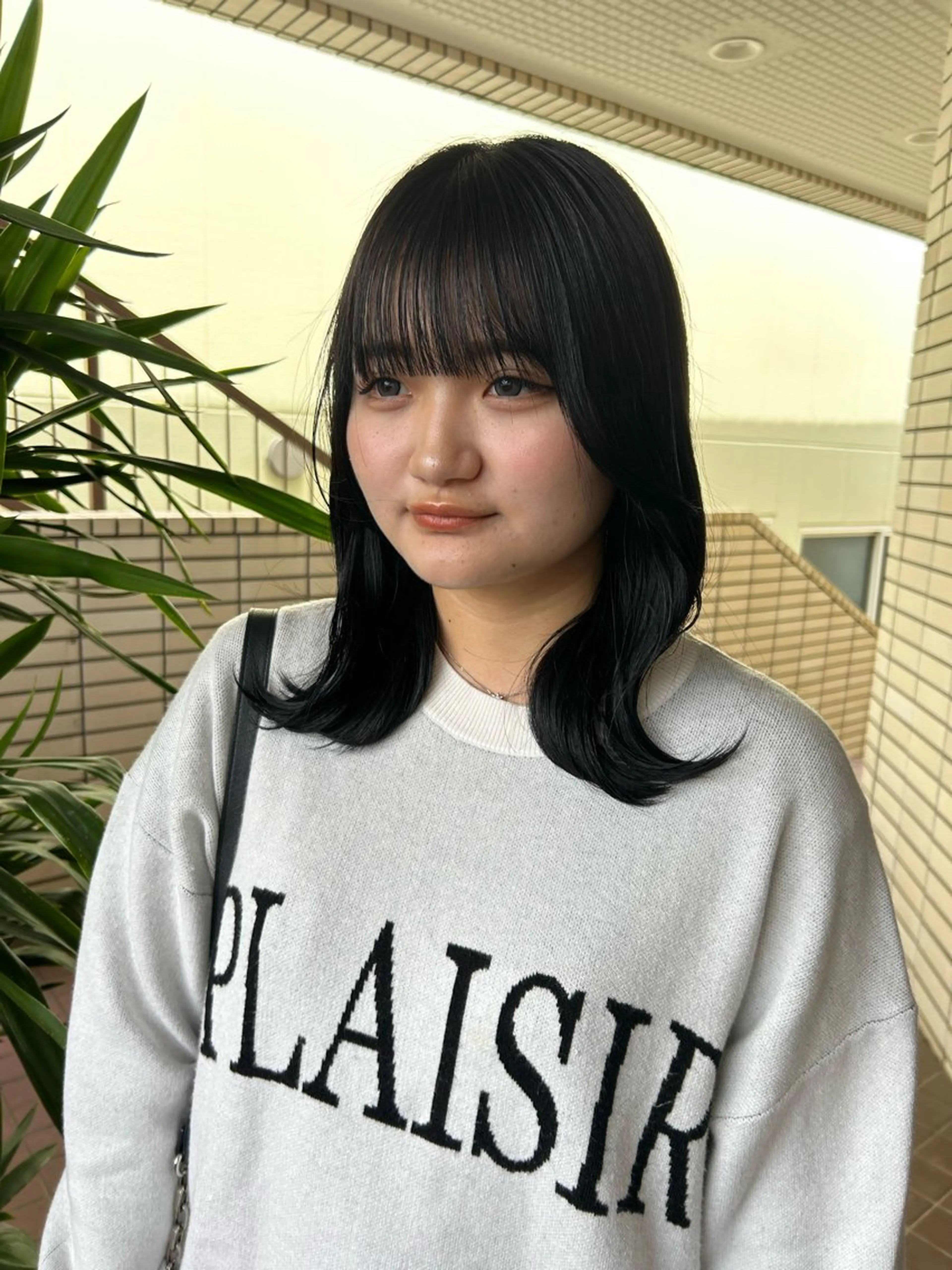 ミディアム くびれヘア ヘアカラー 艶カラー/レイヤー /メンズ/マツエクのヘアスタイル