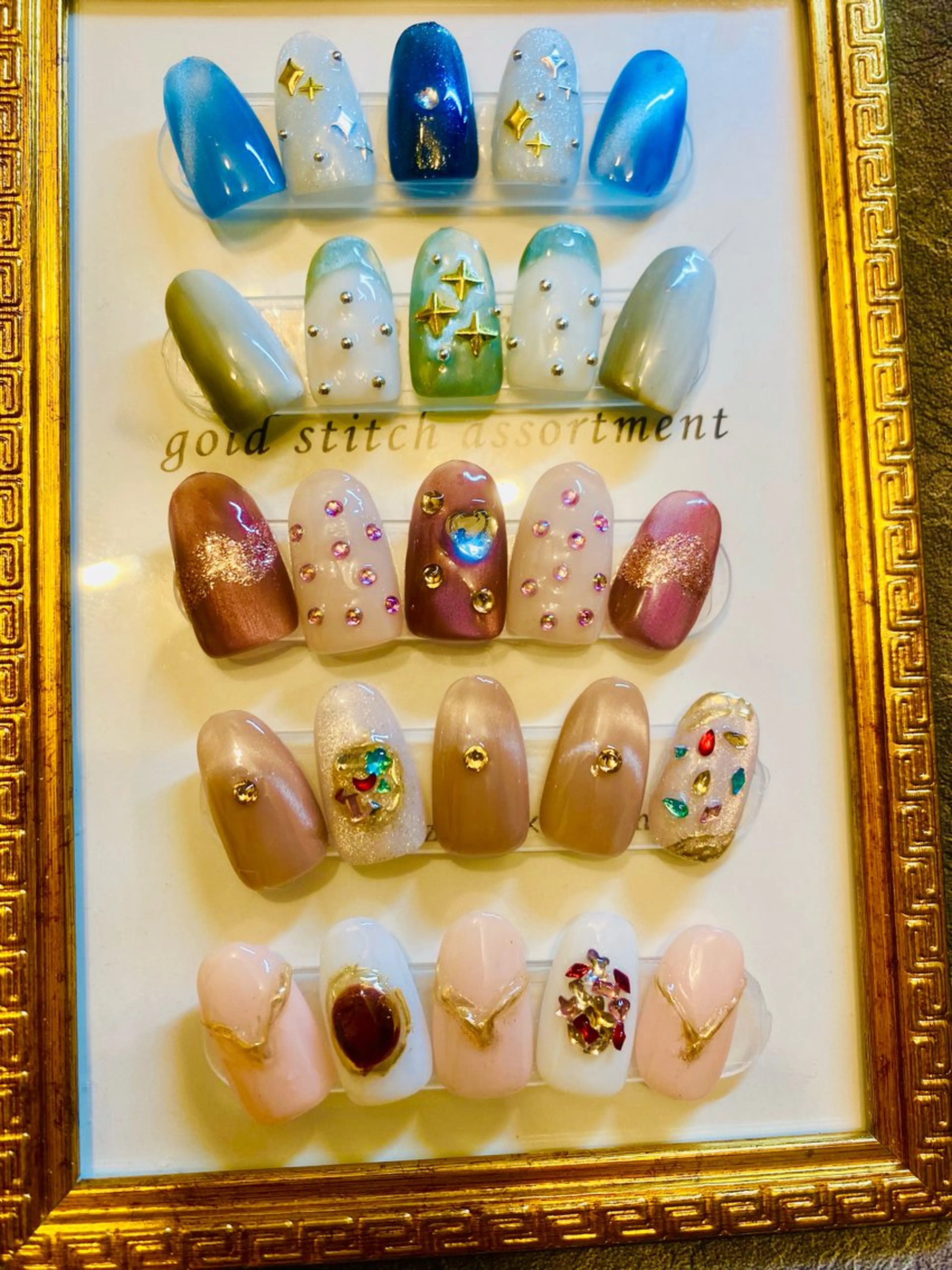 ネイル キラキラネイル Rafinesse Miwaのネイルデザイン