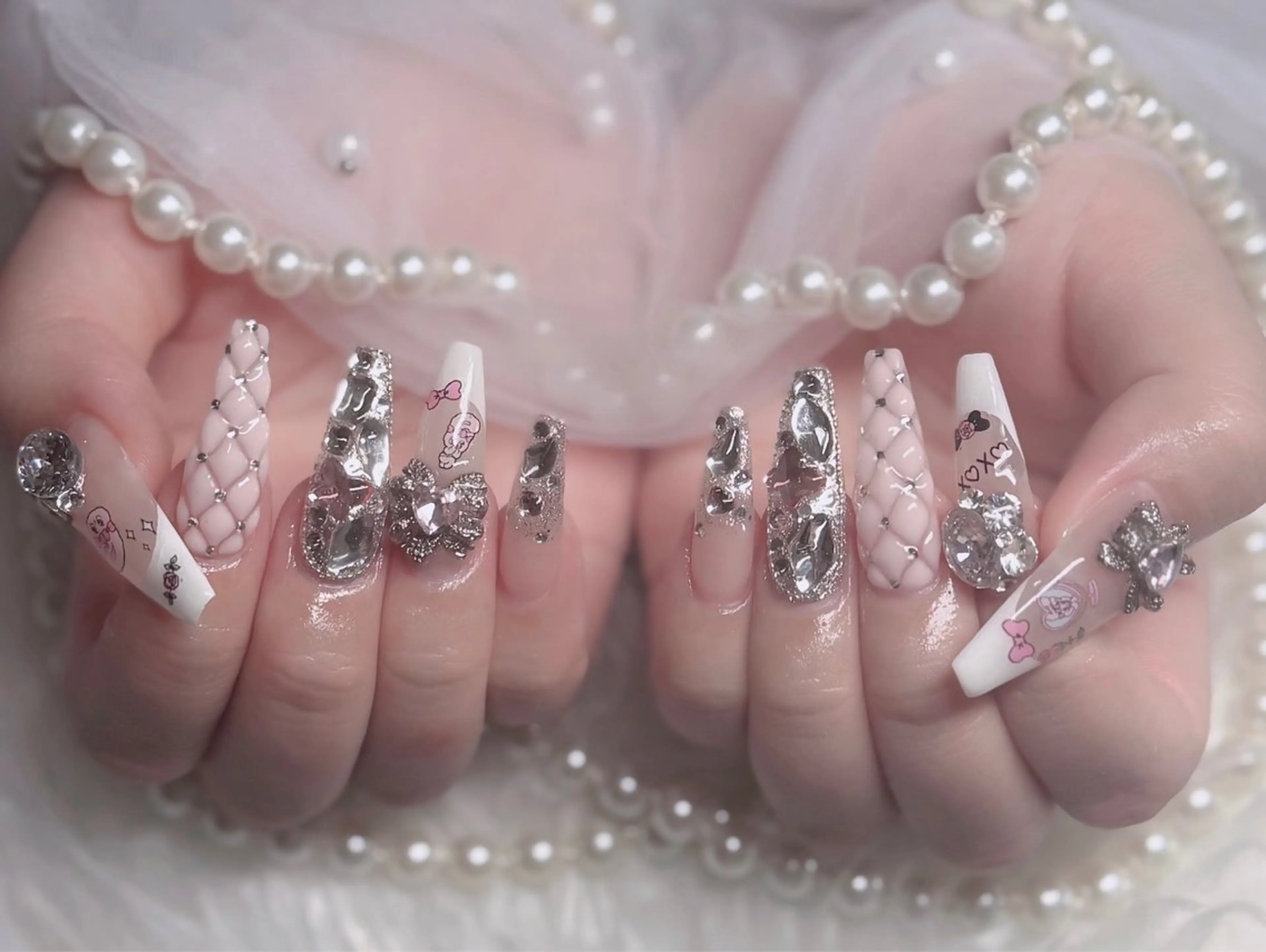 ネイル フレンチネイル ジェルネイル ハロウィン 韓国ネイル マグネットネイル ハンドネイル Hbaby nailのネイルデザイン