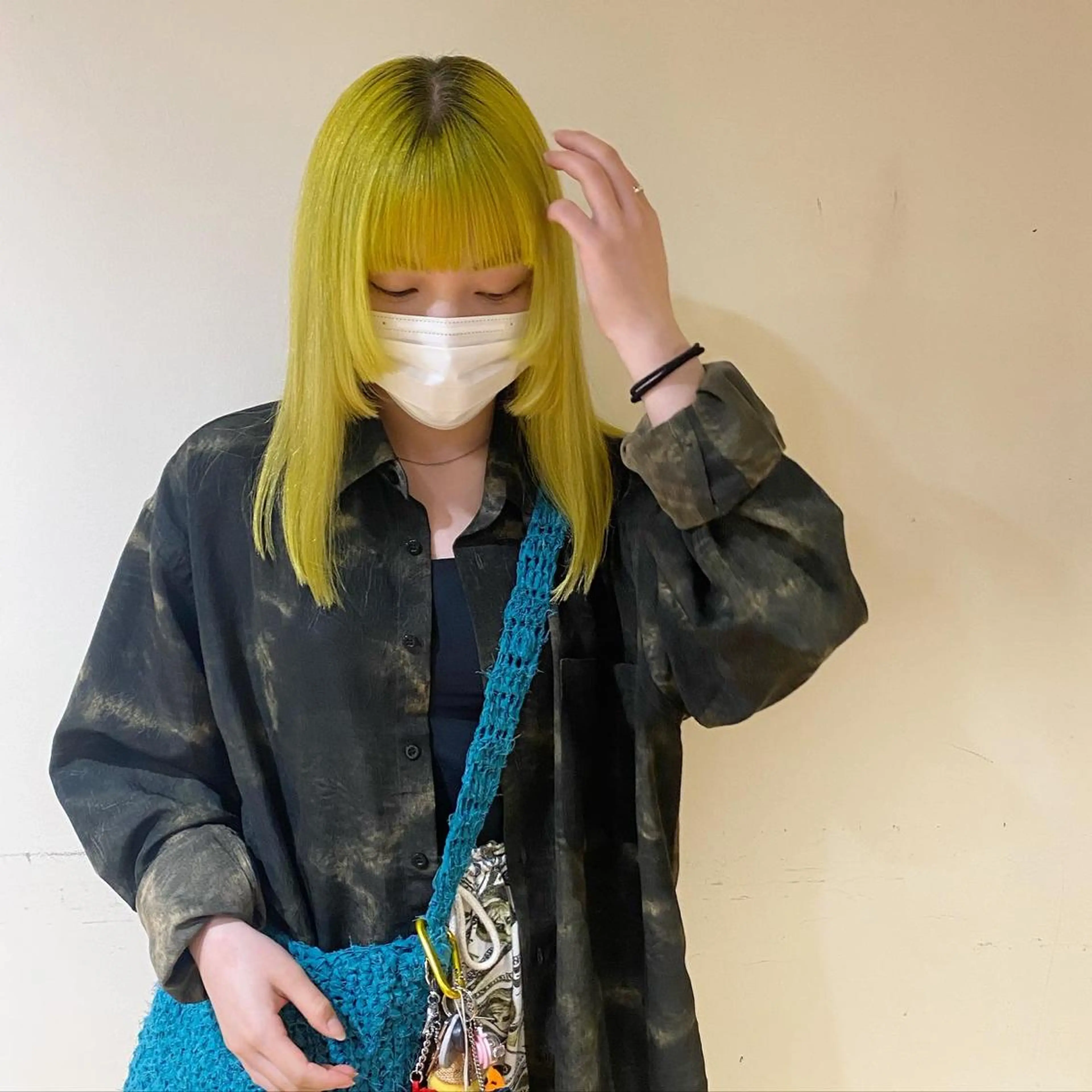 ミディアム カラー カット ヘアカラー io濱川 遥のヘアスタイル