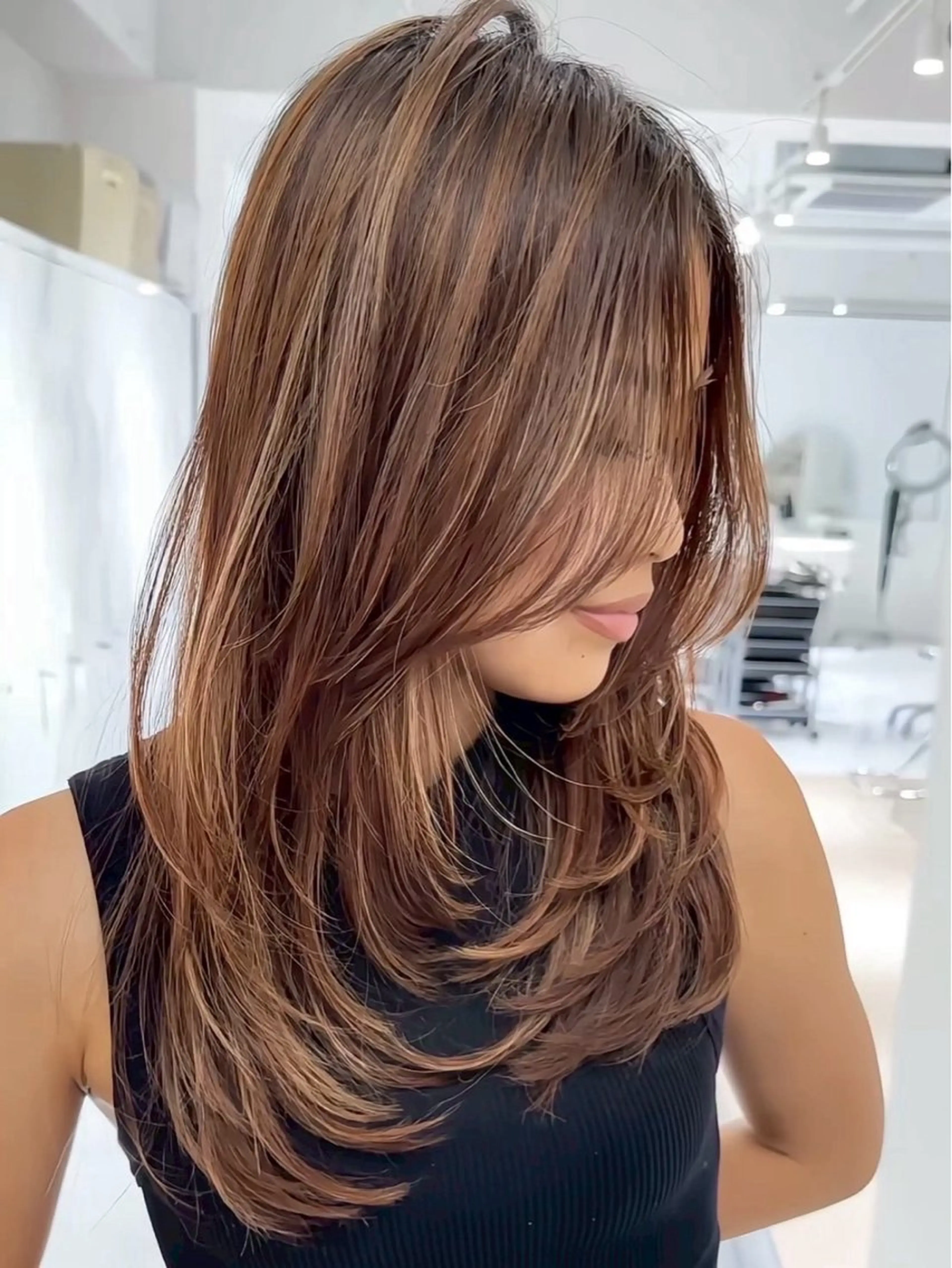 ロング 顔周りカット レイヤーカット 小顔カット CIELO beauty所属・✴︎ Rinaのヘアスタイル