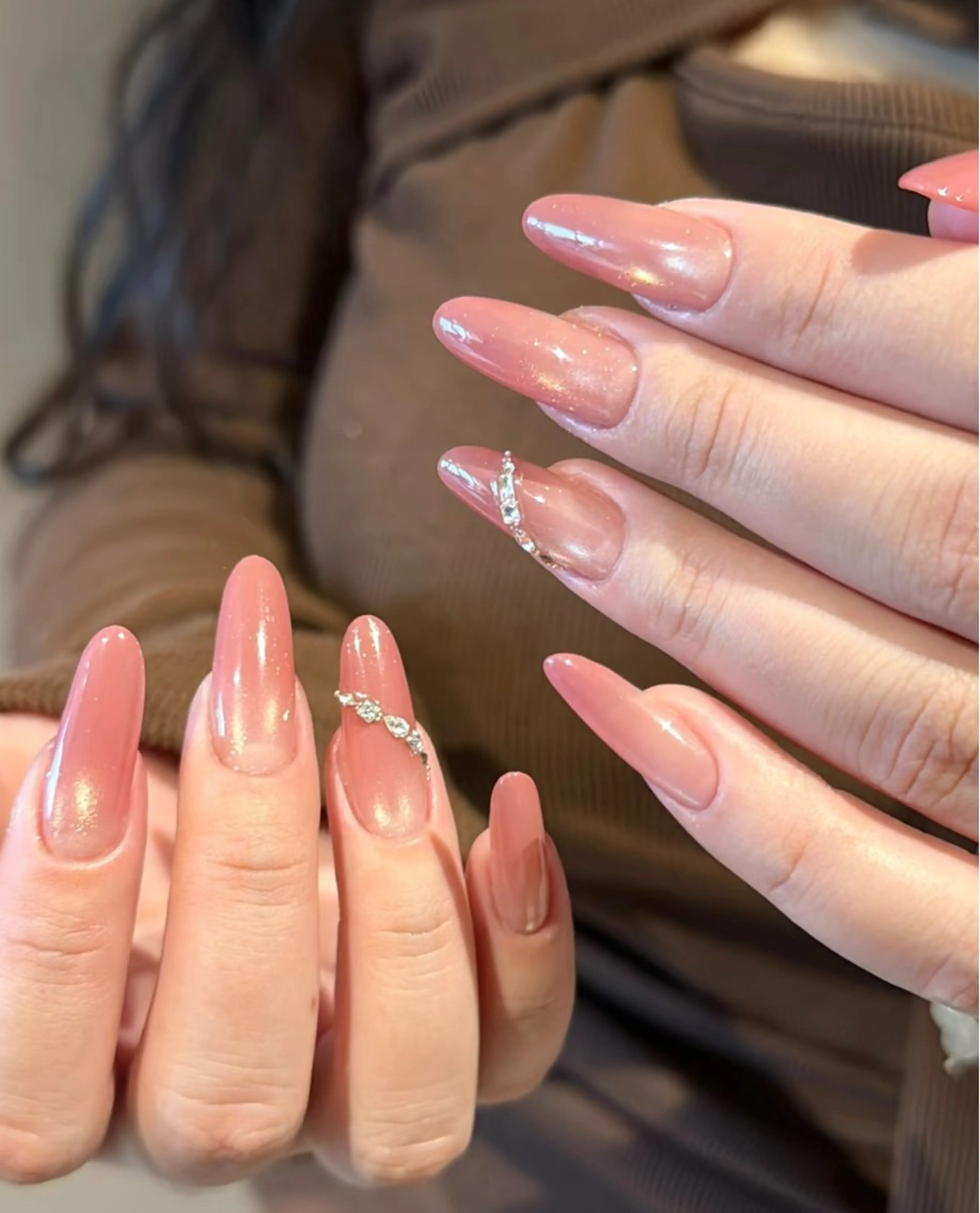 ネイル チークネイル 長さ出し フラワーネイル フレンチネイル ガーリー ハンドネイル ハンドケア Sun Nail 池袋のネイルデザイン