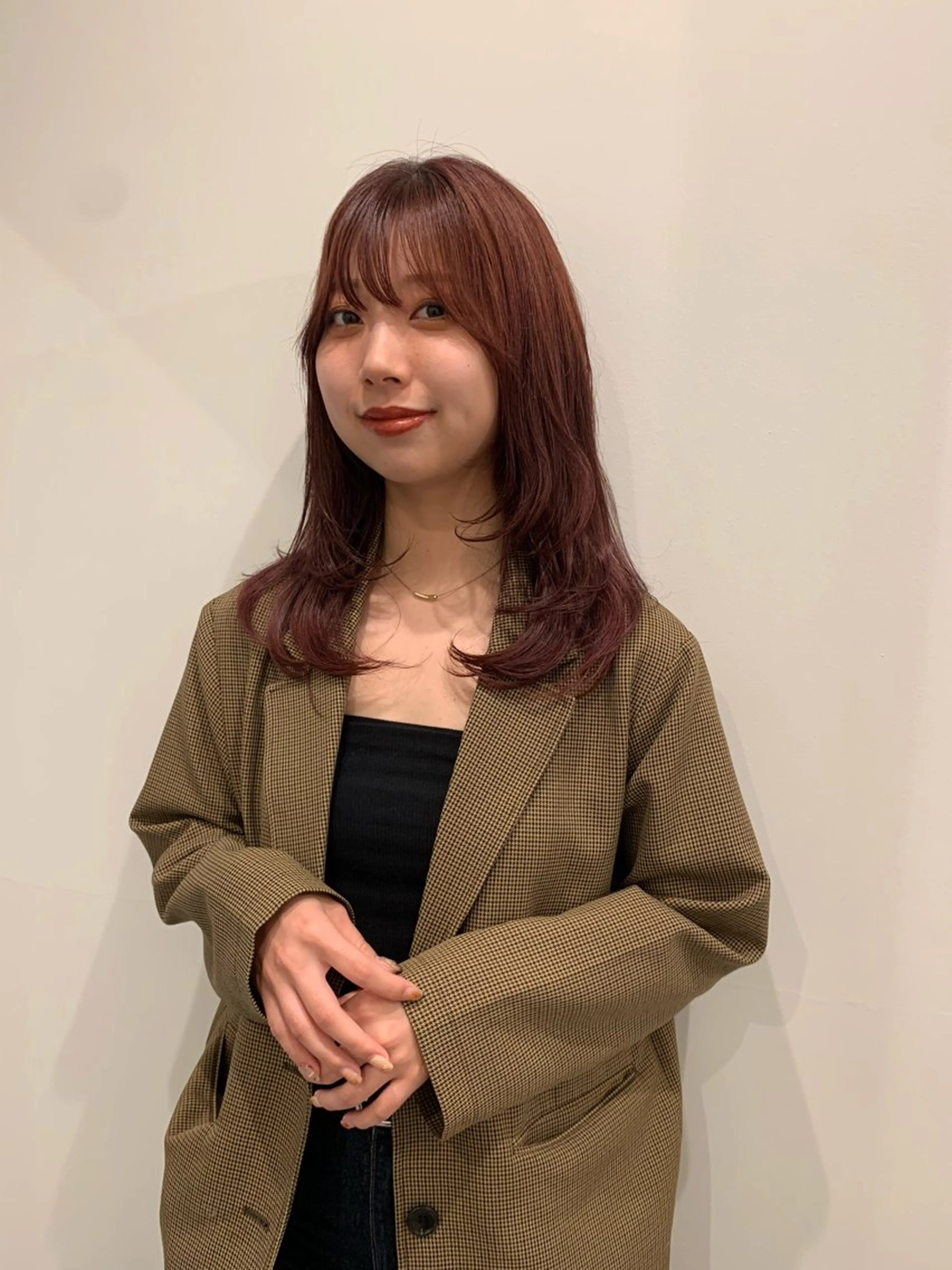 ロング カラー ブリーチ ブリーチなしカラー レッドカラー カット ヘアカラー トリートメント 落合希 Olivebeigeのヘアスタイル