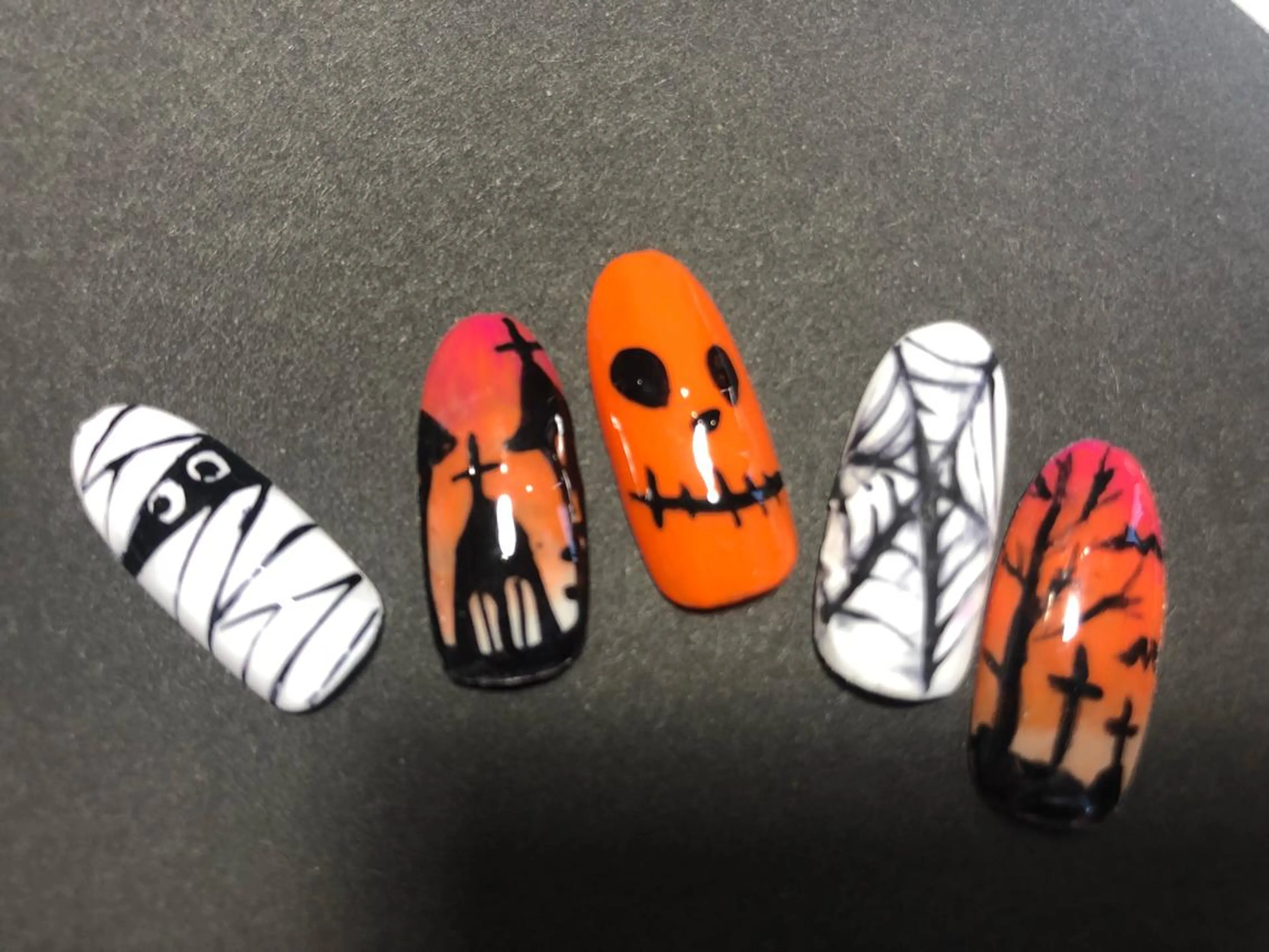 ネイル J. NAILのネイルデザイン