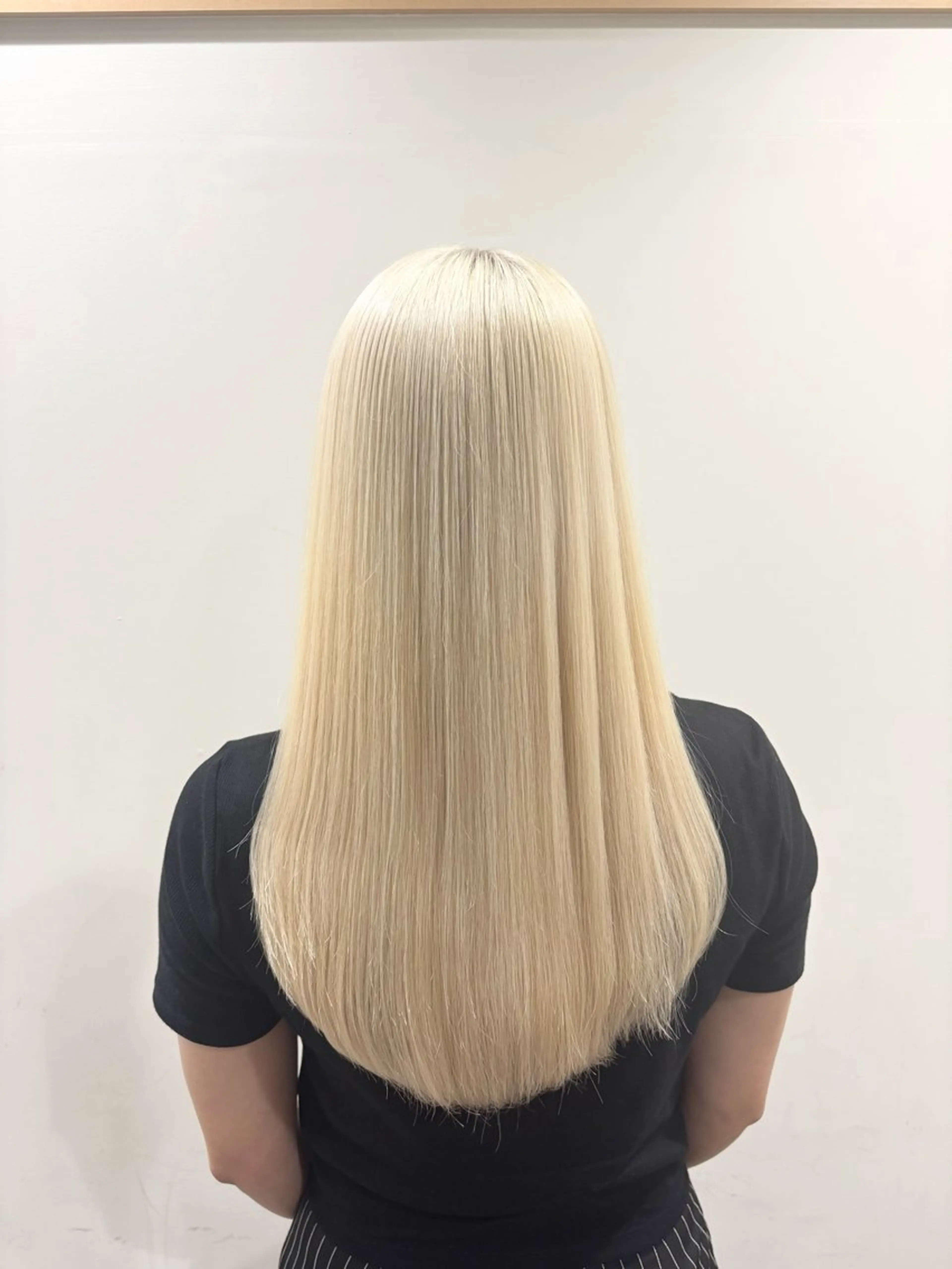 ロング カラー ヘアカラー トリートメント ヘッドスパ ブリーチ予約率90% 以上✨森山陽向のヘアスタイル