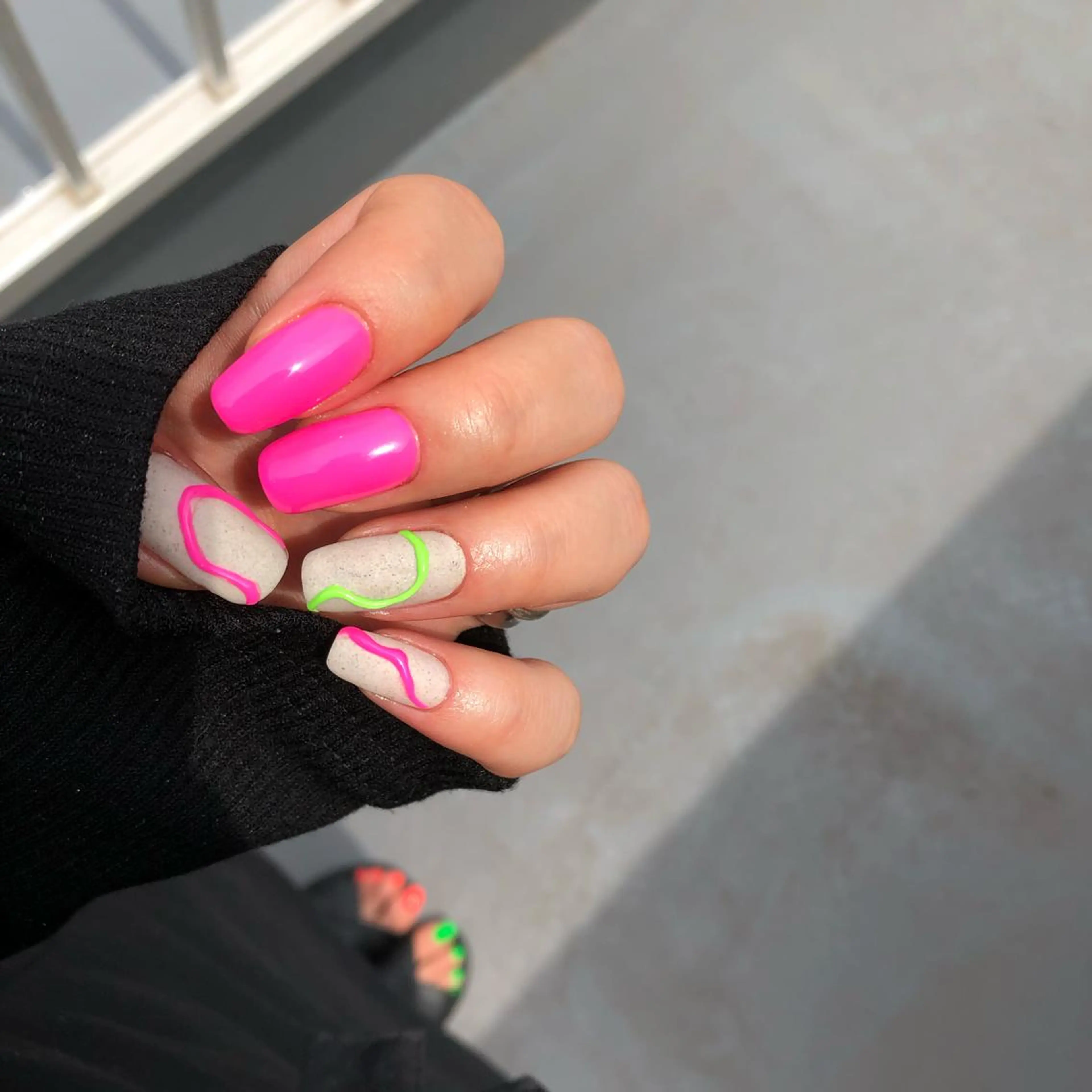 ショート ネイル フットネイル ワンカラーネイル シンプルネイル 🦋Kiyomi. 🦋のネイルデザイン