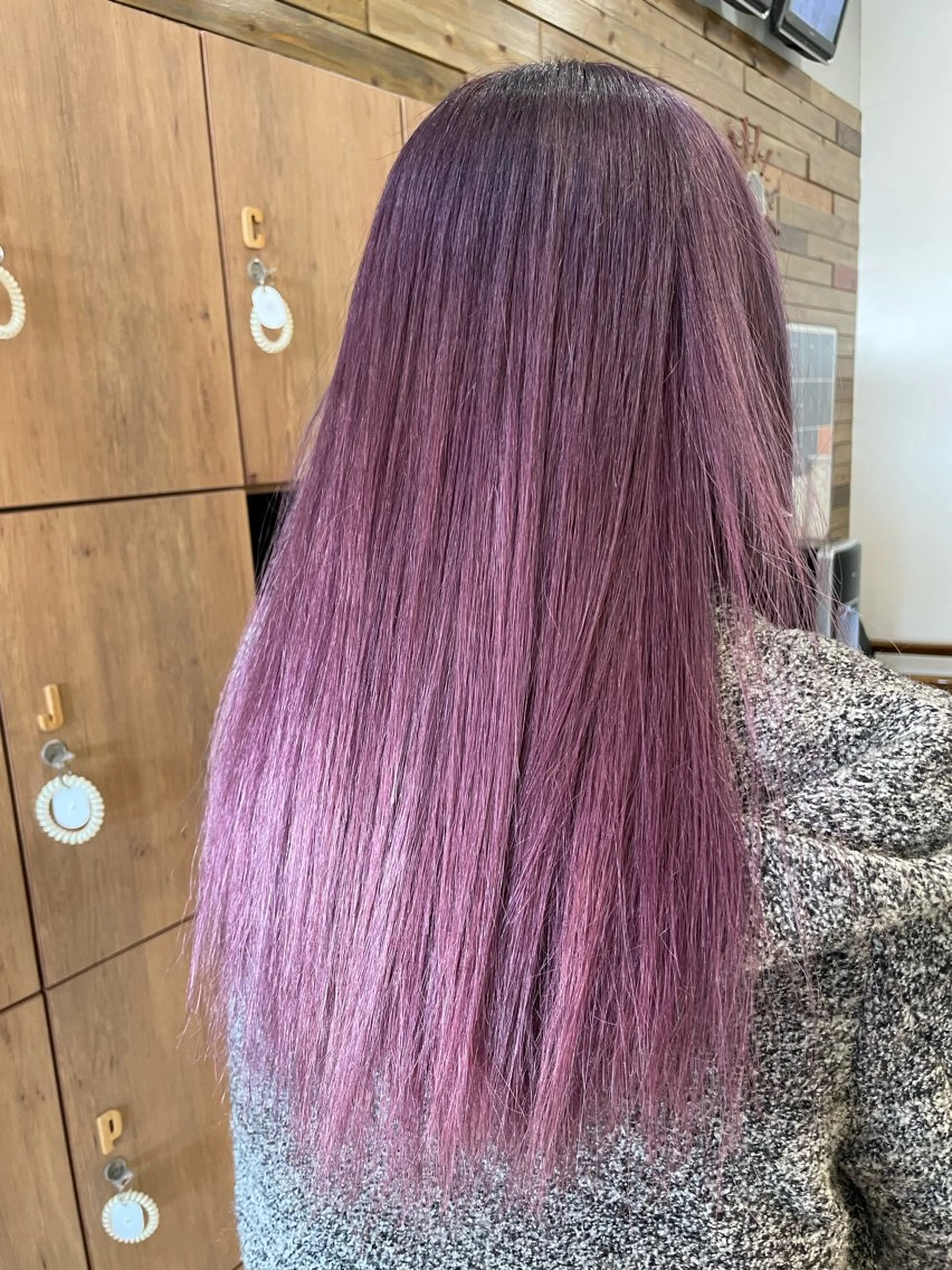 ロング カラー 透明感color吉田 沙羅のヘアスタイル