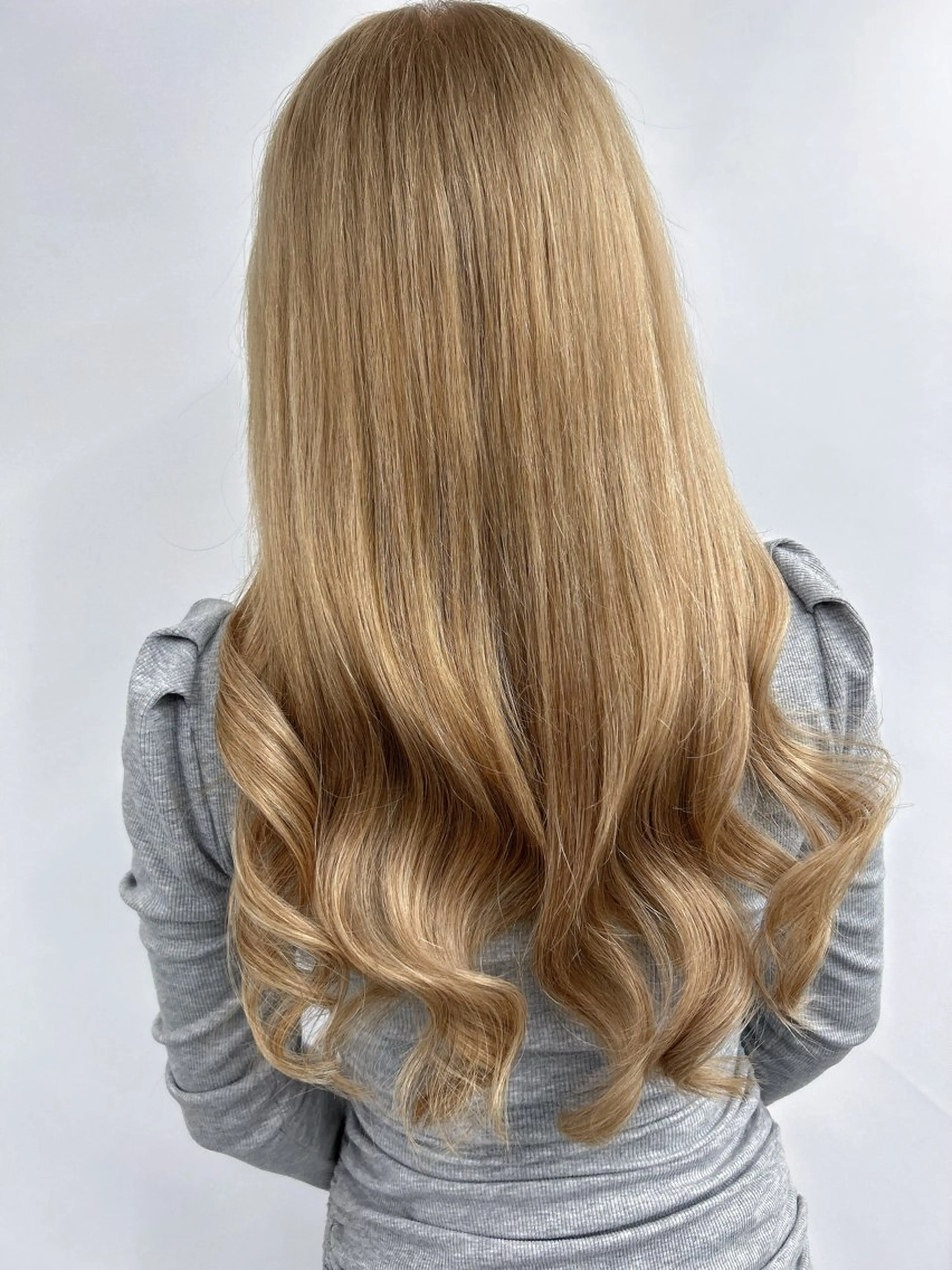 ロング カラー シールエクステ バレイヤージュ ベージュカラー ダブルカラー ハイライトカラー カット ヘアカラー トリートメント エクステ ヘアセット alpha. カラーエクステ下妻のヘアスタイル