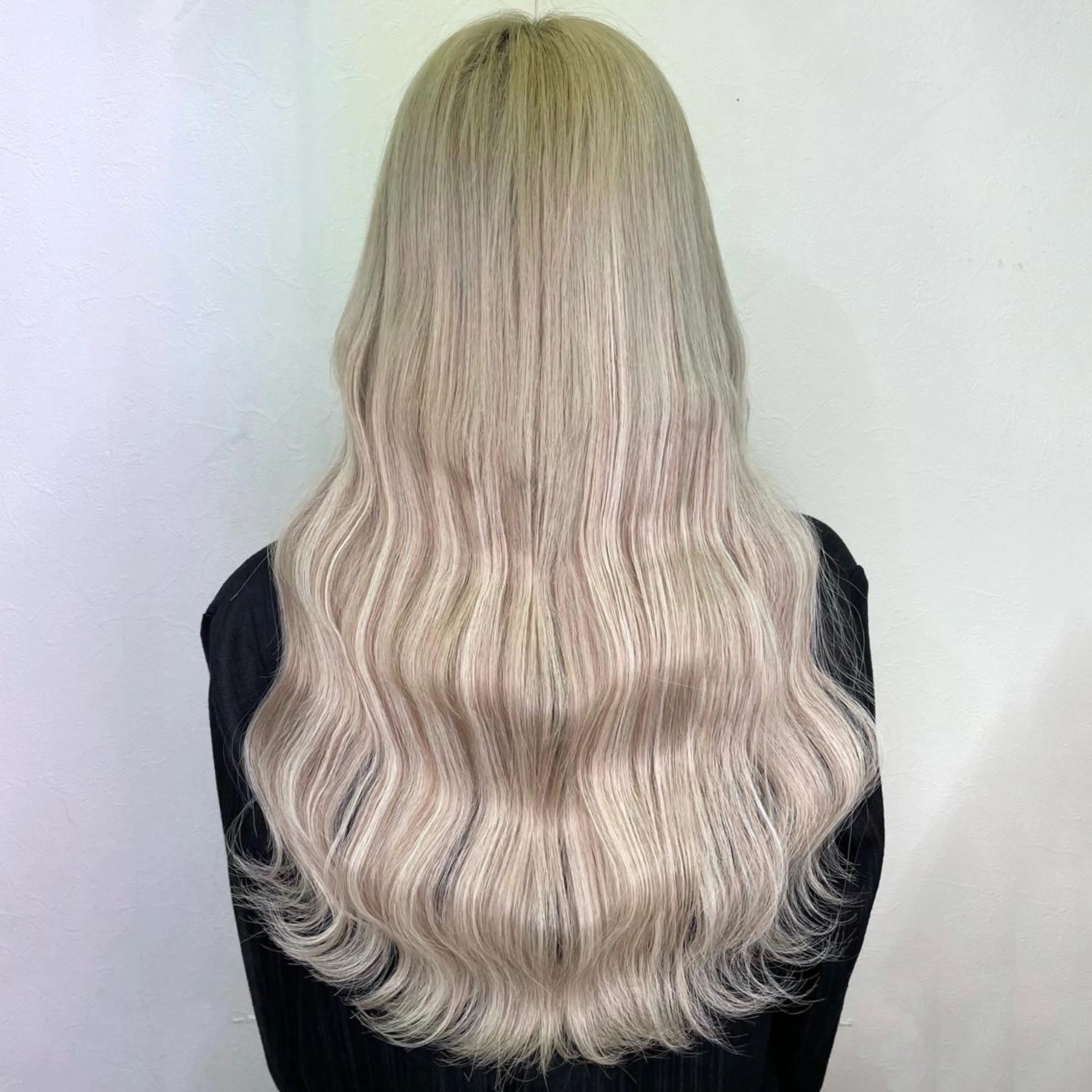 ロング シールエクステ エクステ 韓国風ヘア ヘアカラー トリートメント エクステ KEISUKE🐶 ブリーチ/エクステのヘアスタイル