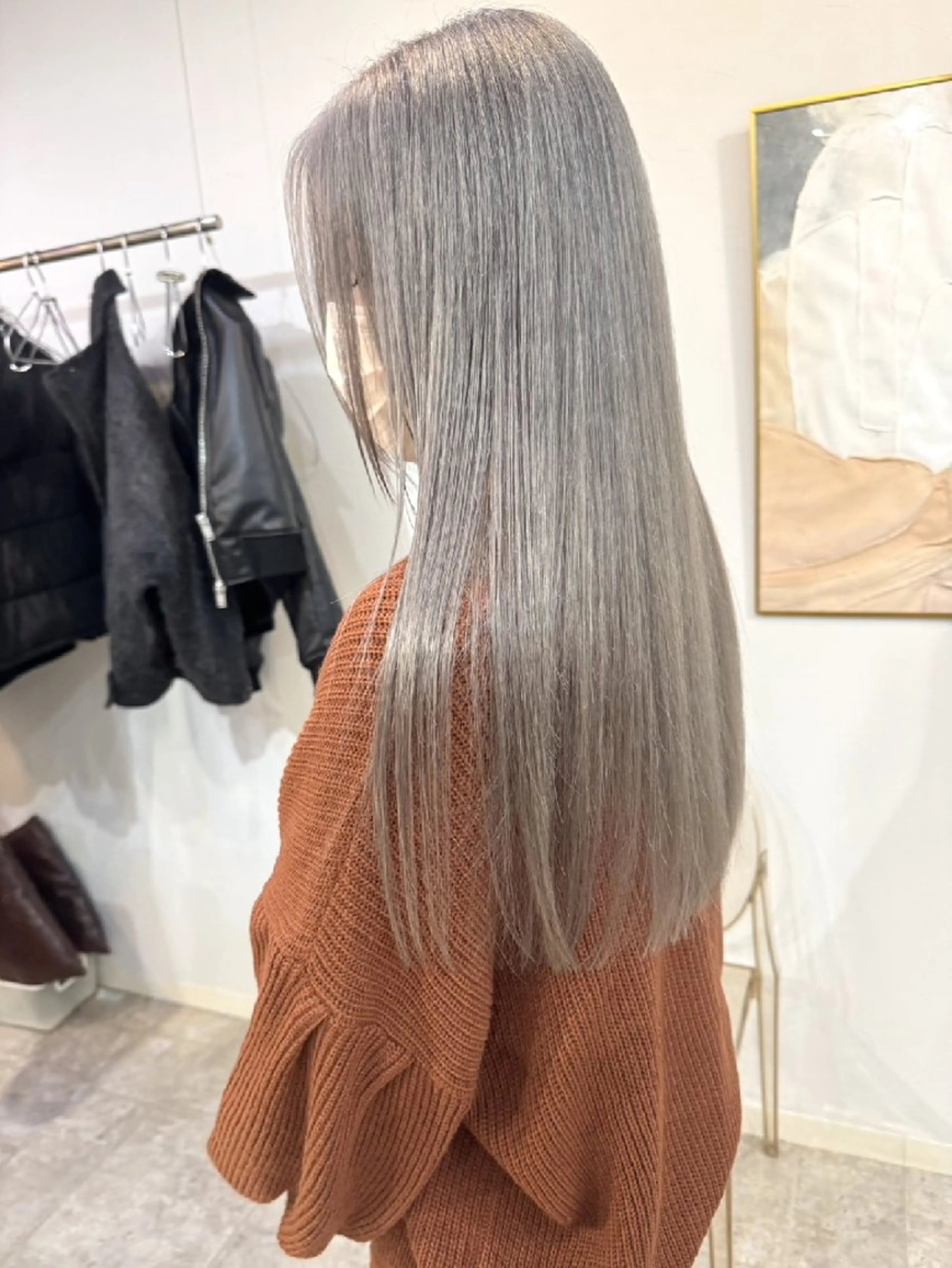 カラー ロング ブリーチ ダブルカラー グレージュ インナーカラー ブリーチなしカラー ヘアカラー mood 髪質改善 ダブルカラーのヘアスタイル