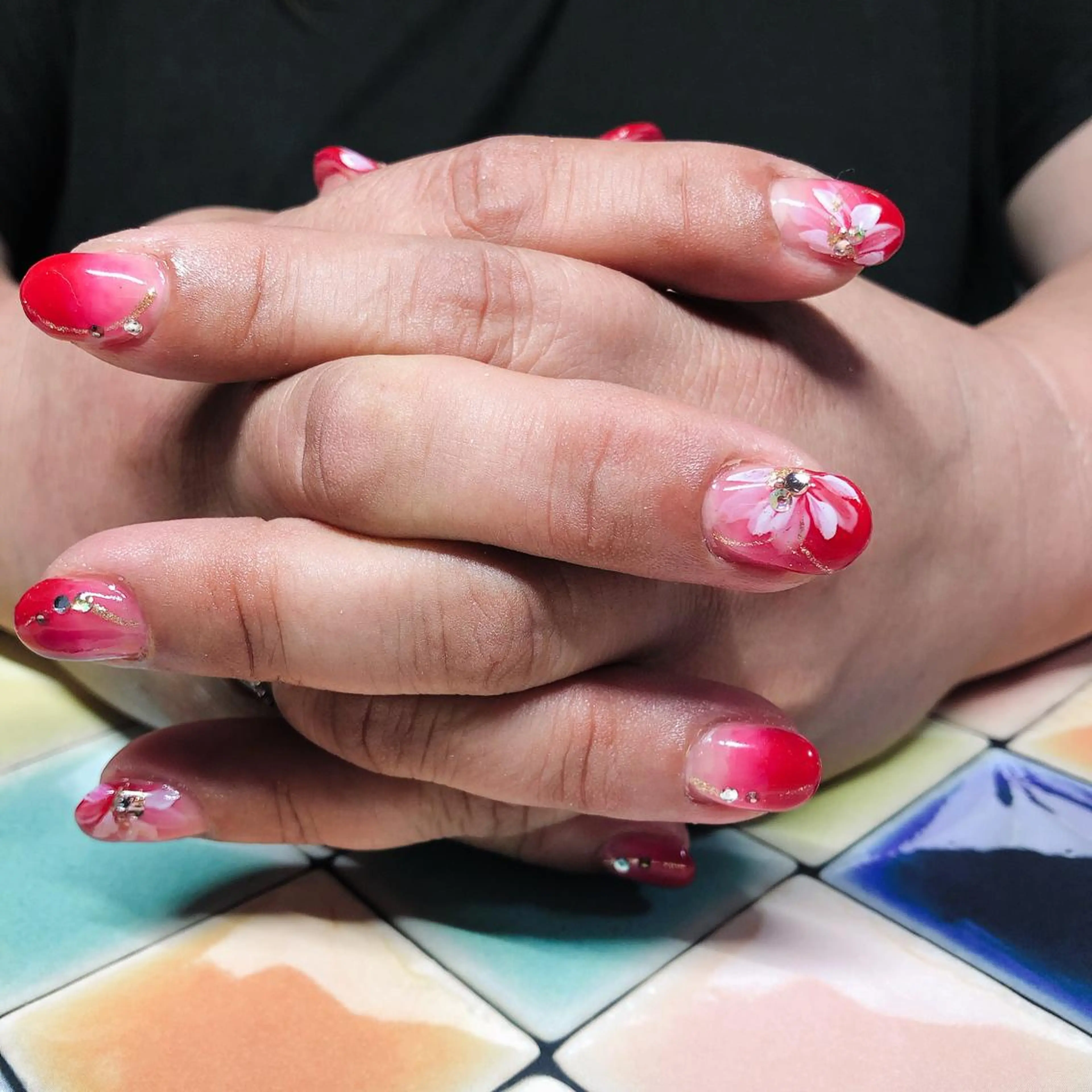 ネイル 持ち込み 奥園 良恵のネイルデザイン