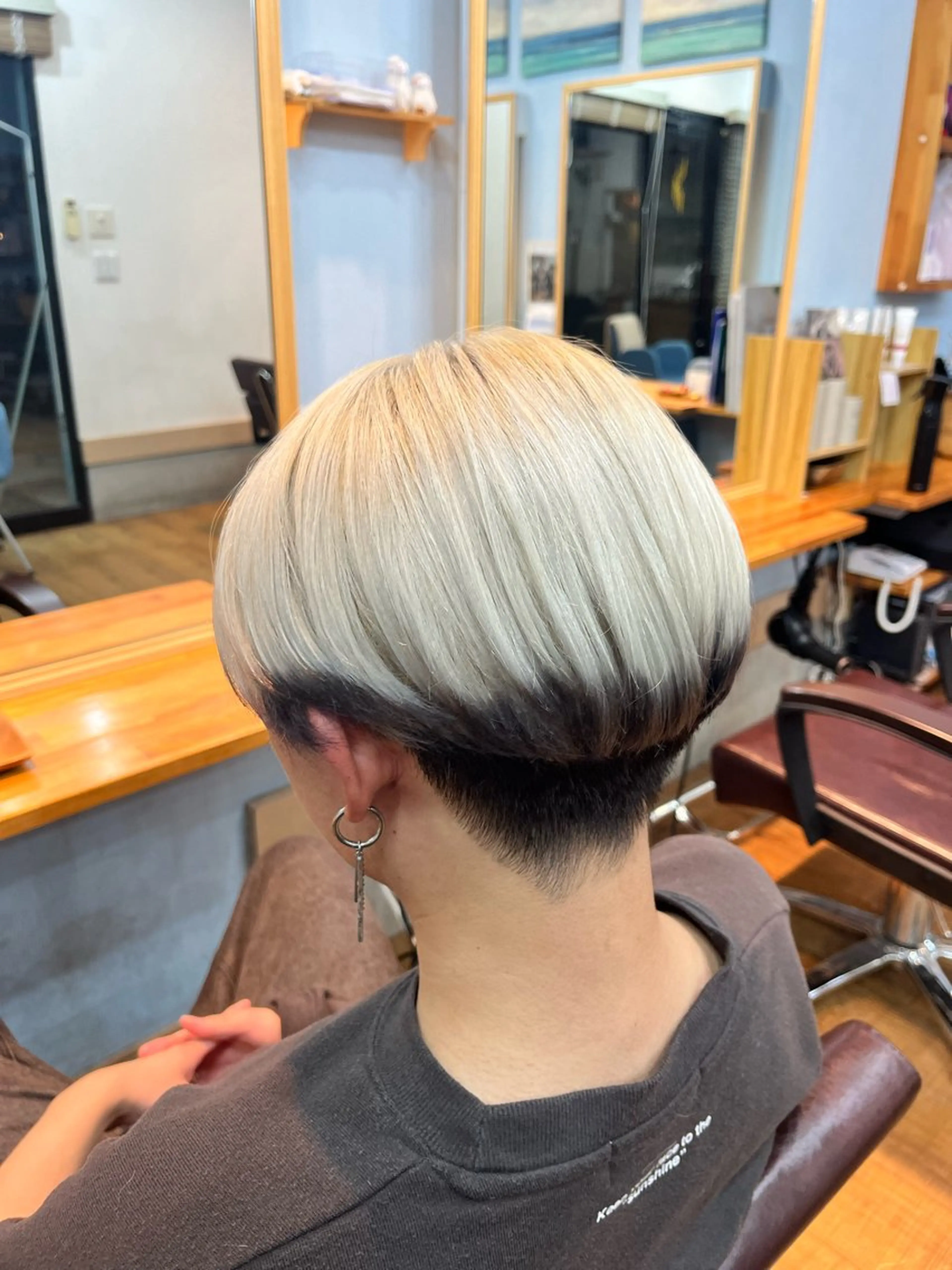 ショート カラー ブリーチ ダブルカラー インナーカラー 髪質改善 トリートメント ヘアカラー トリートメント 🫧艶髪デザイナー 🫧白石航汰のヘアスタイル