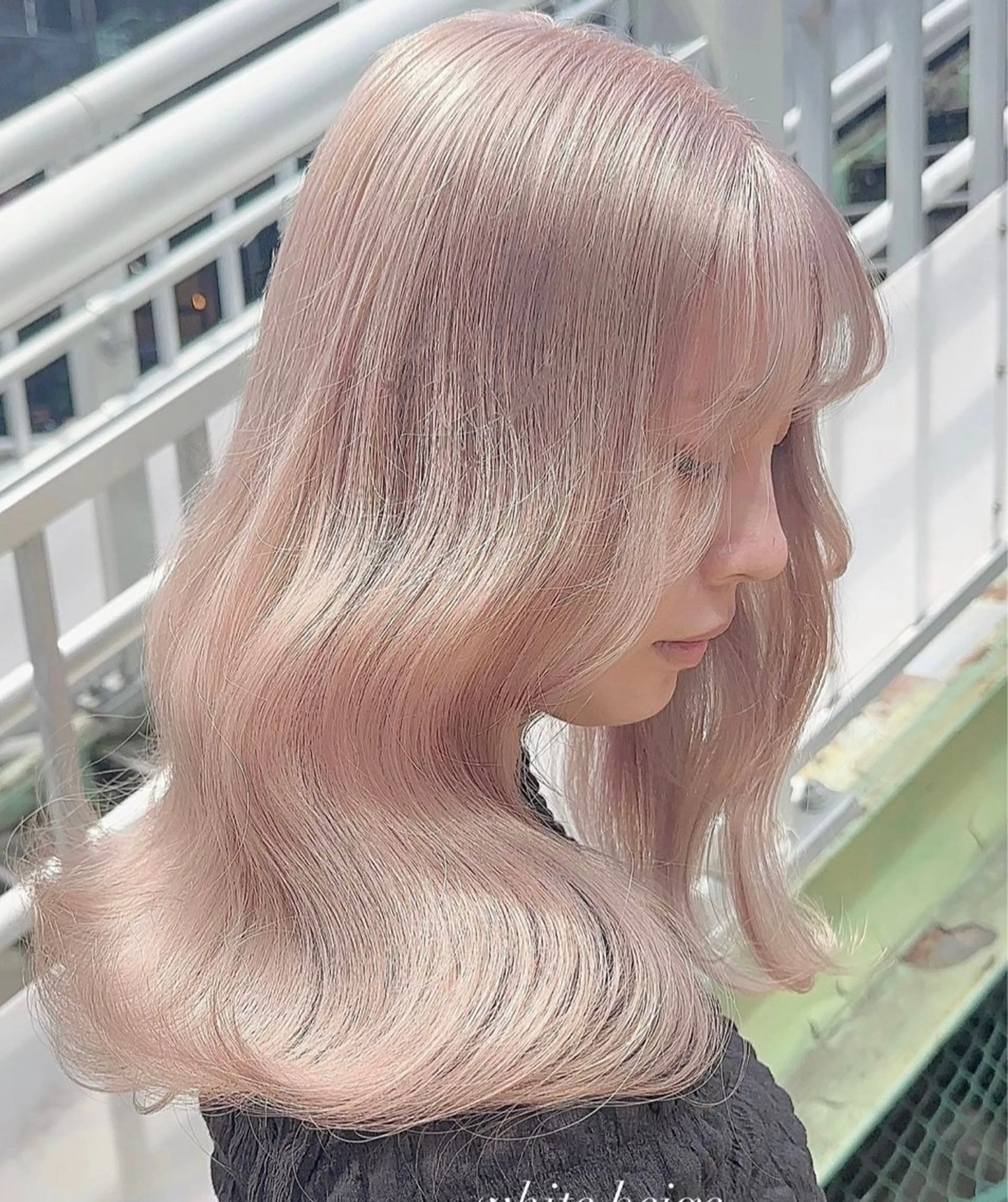 カラー ベージュカラー ピンクカラー ピンクベージュ 透明感カラー✨🩵 韓国ヘアkanatoのヘアスタイル