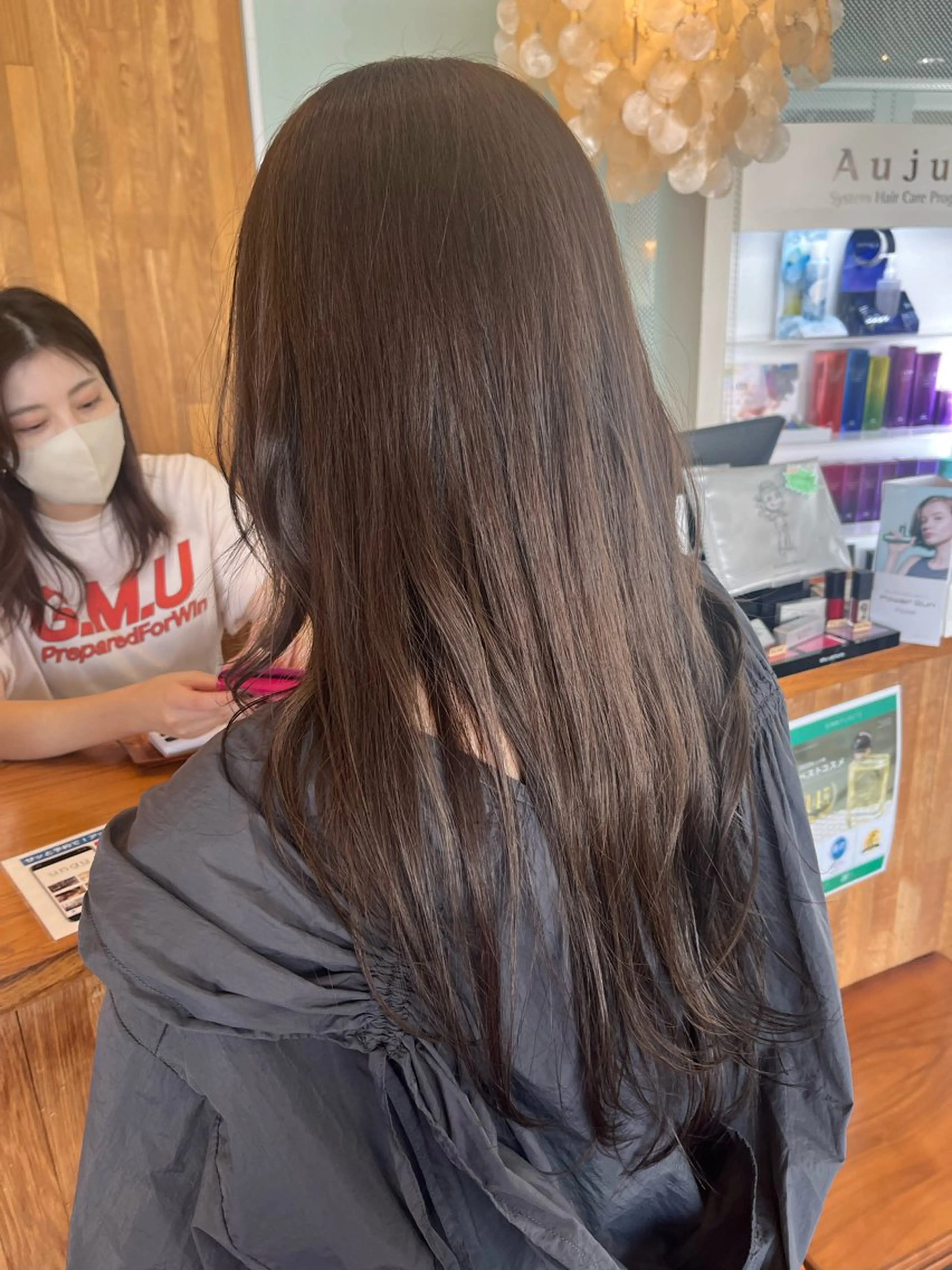 ロング TAKAHASHI REIKAのヘアスタイル