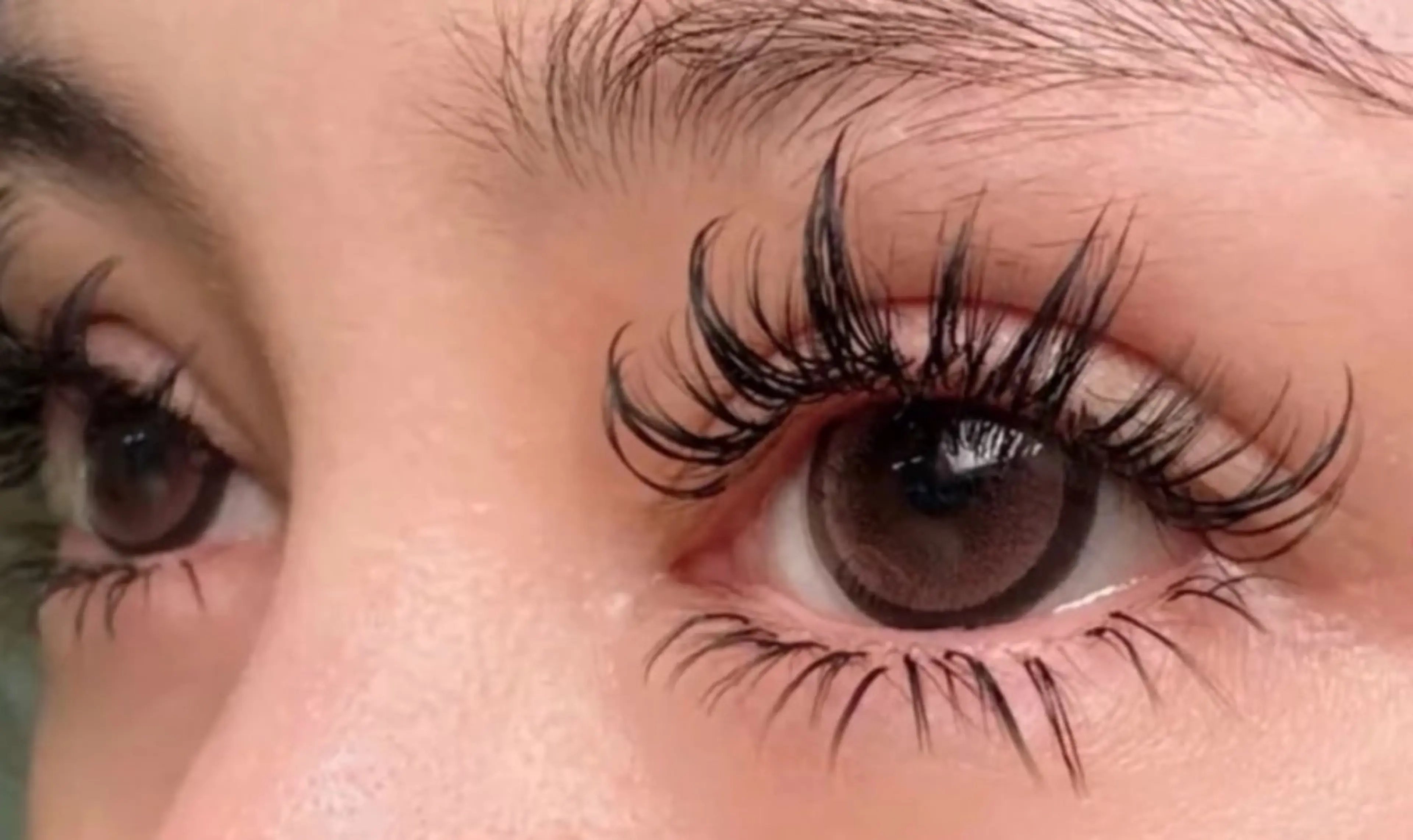 👯‍♀️アメリカフン👯‍♀️小束感上（900本まで）+ 下まつ毛漫画デザイン （下付け放題 ） +キープ美容液🌸の写真