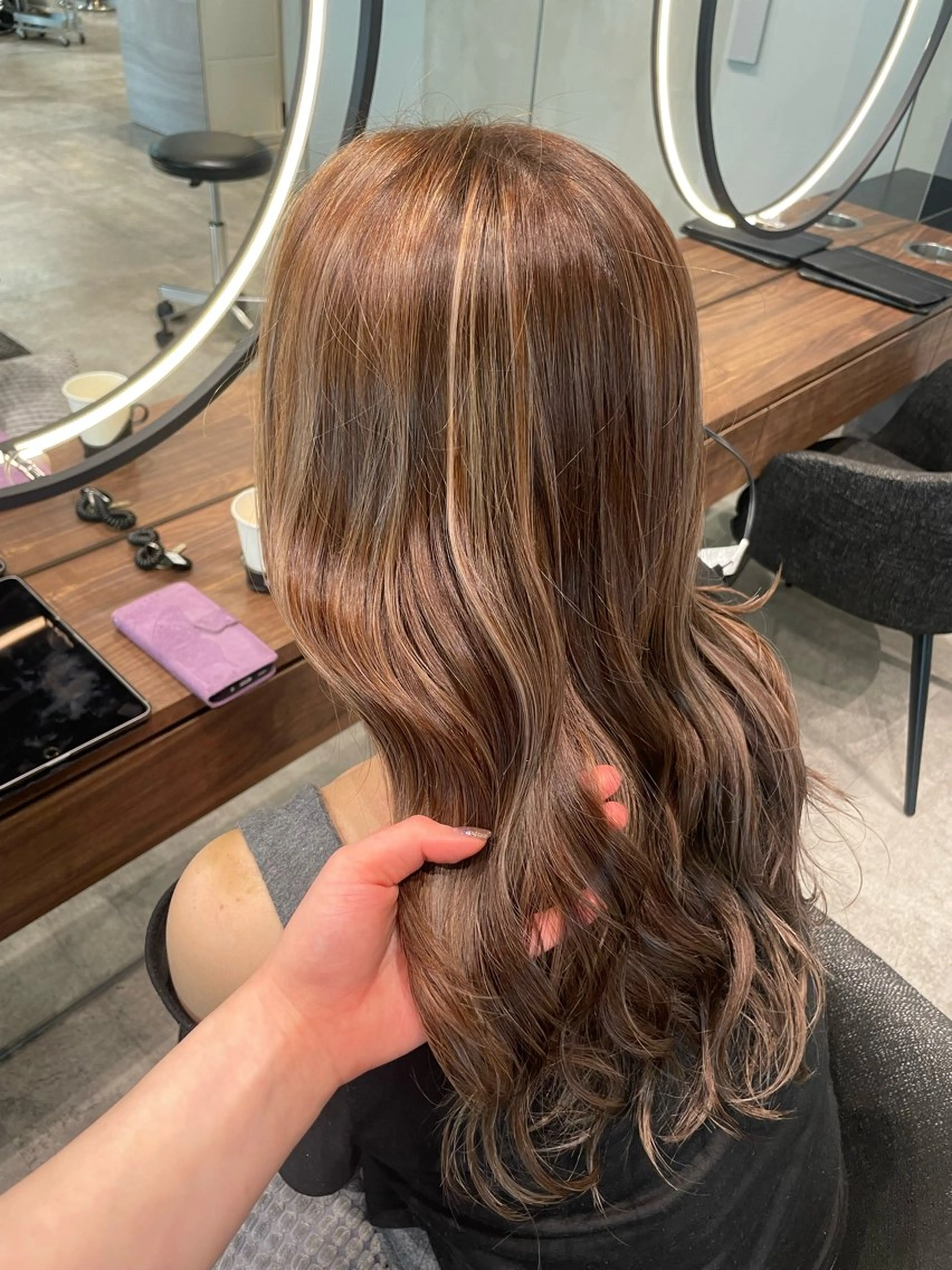 ロング カラー Toiro 新宿所属・新宿/新宿三丁目 yuinaのヘアスタイル