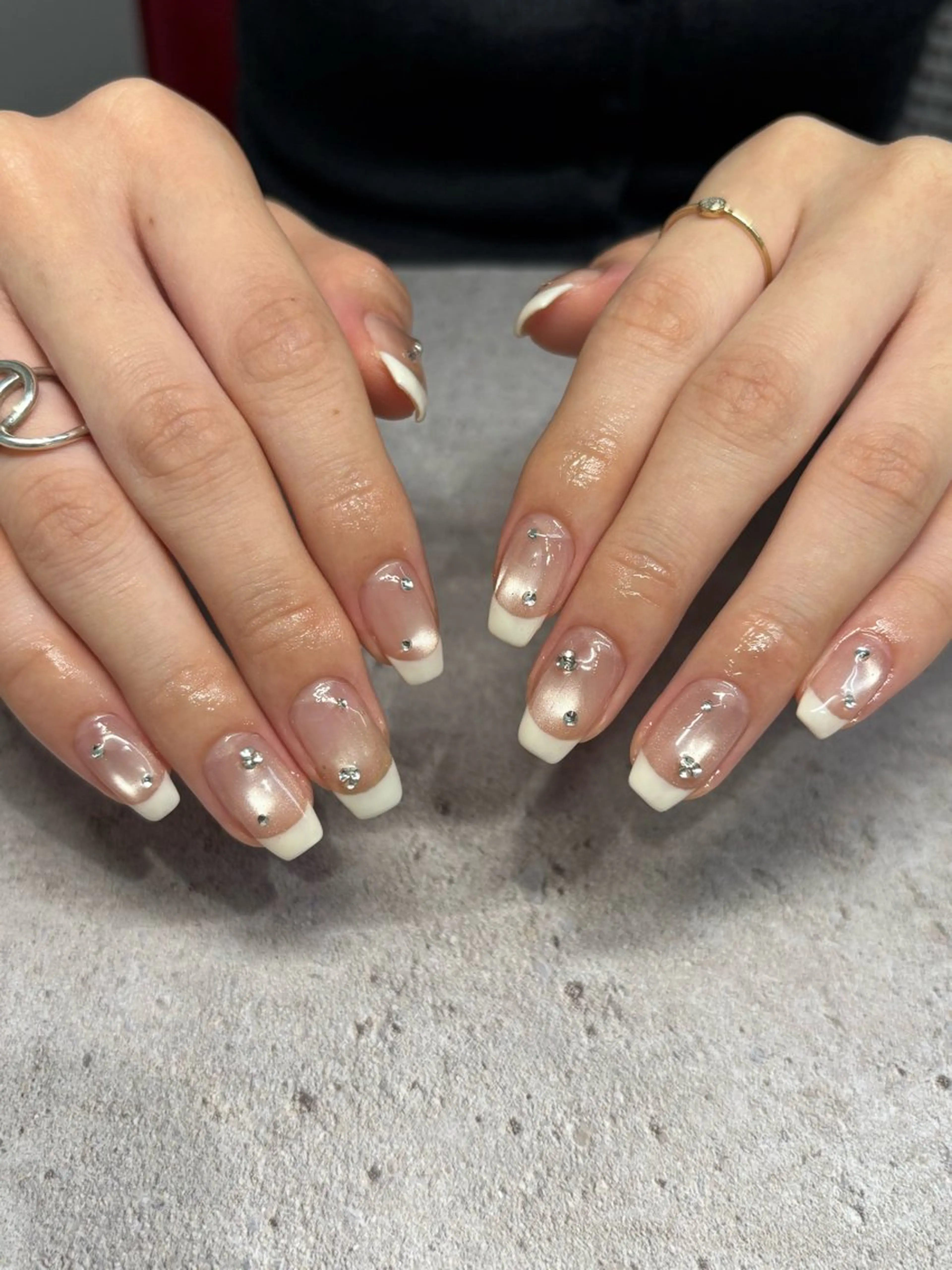 ネイル フレンチネイル マグネットネイル Bianca浦和🍀 suminaのネイルデザイン