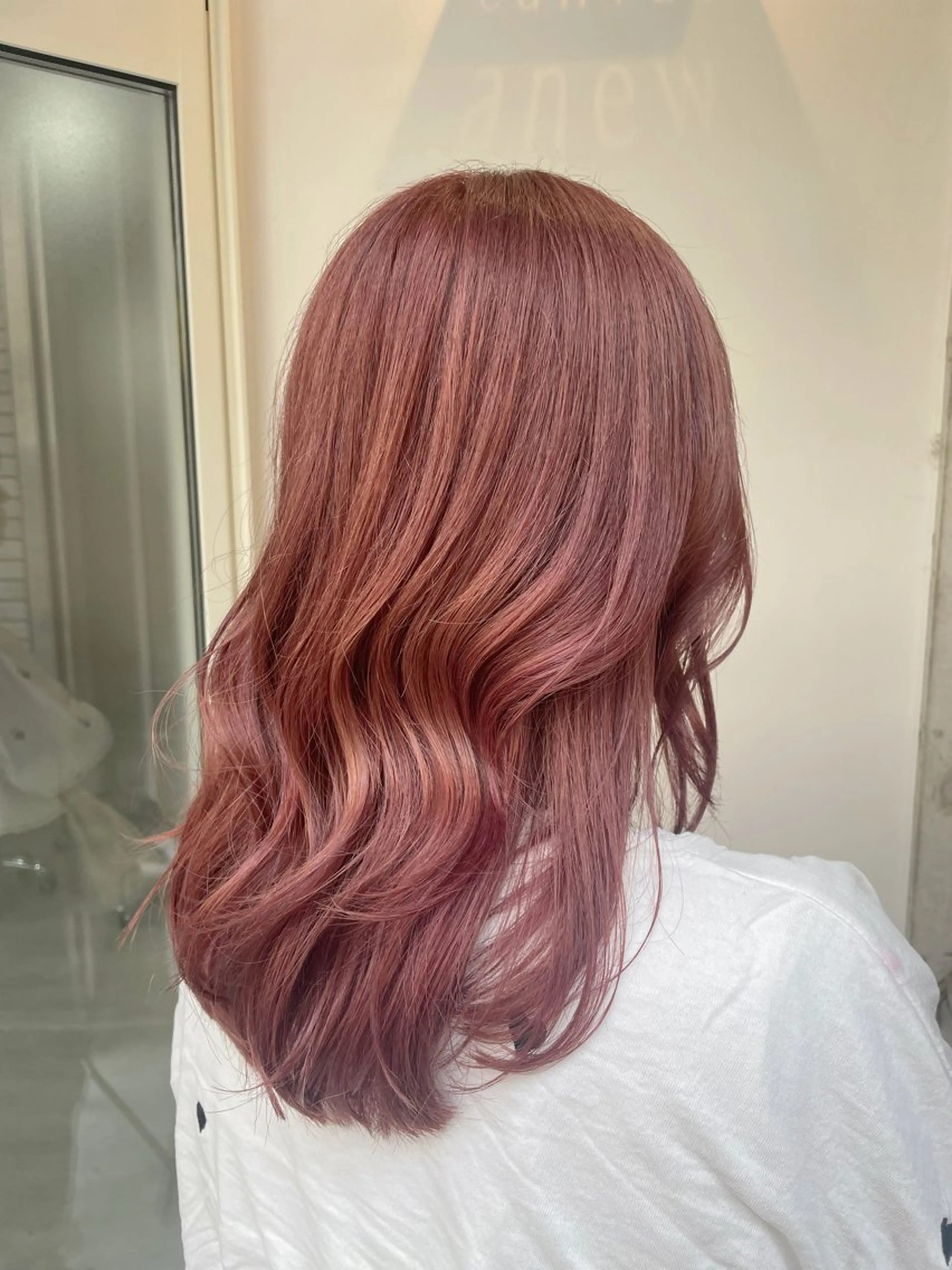 セミロング カット ヘアカラー 透明感🫧暖色カラー 🍇佐藤愛里のヘアスタイル