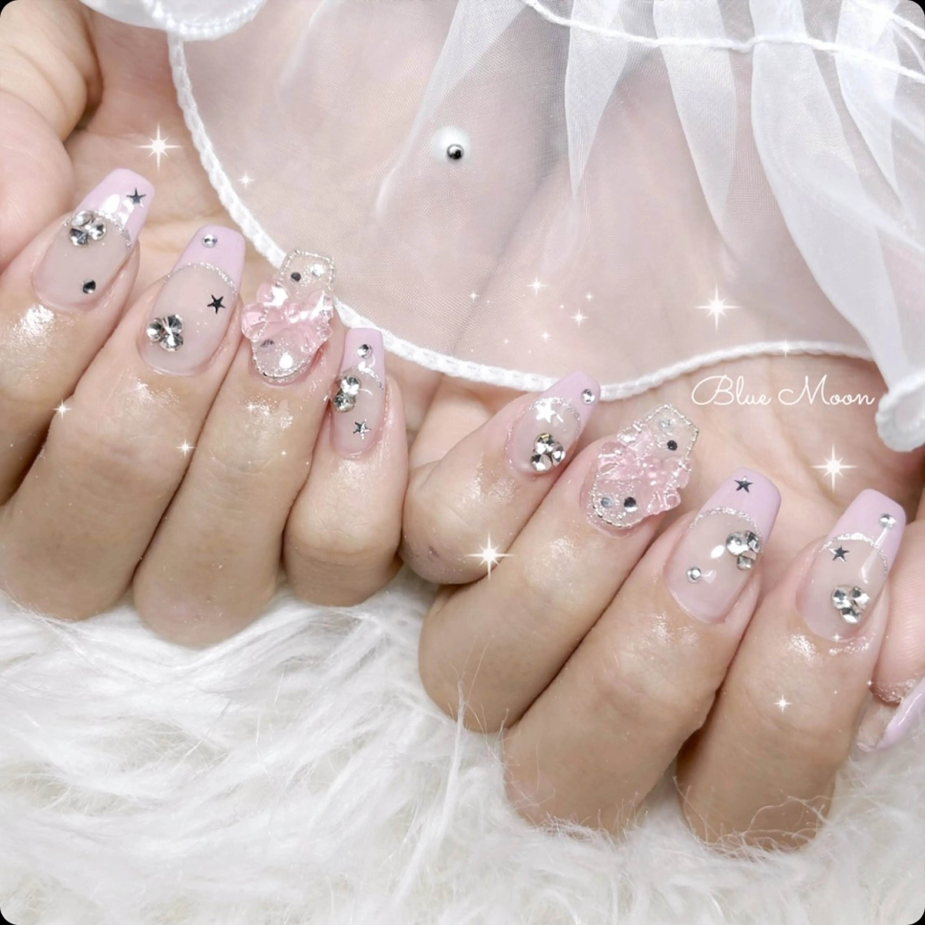 ネイル リボン ハンドネイル フットネイル ハンドケア nail salon Blue Moonのネイルデザイン