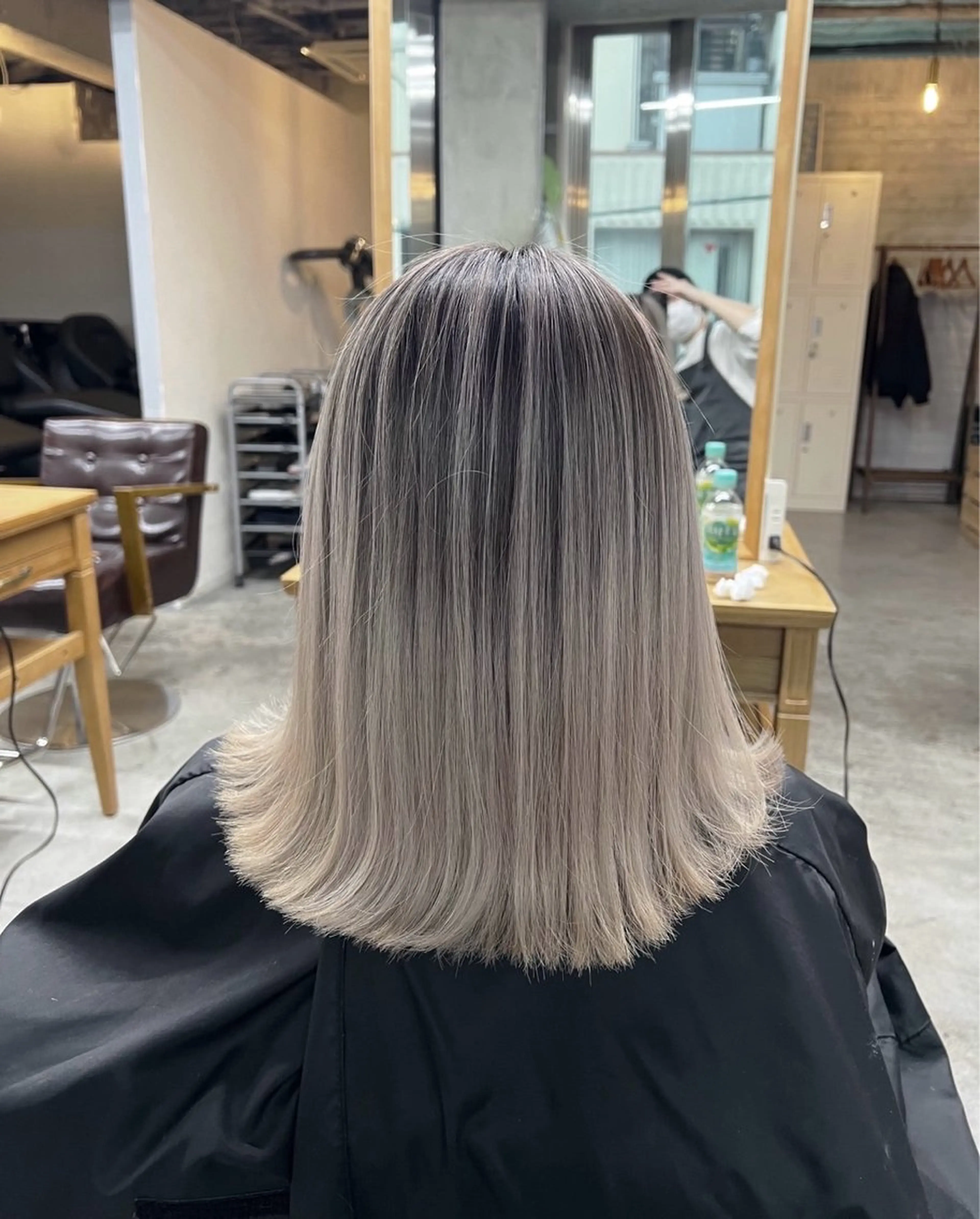 ショート カラー バレイヤージュ グレージュ レイヤーカット ヘアカラー トリートメント ROBIN所属・指名数No.1 /NAOYAのヘアスタイル