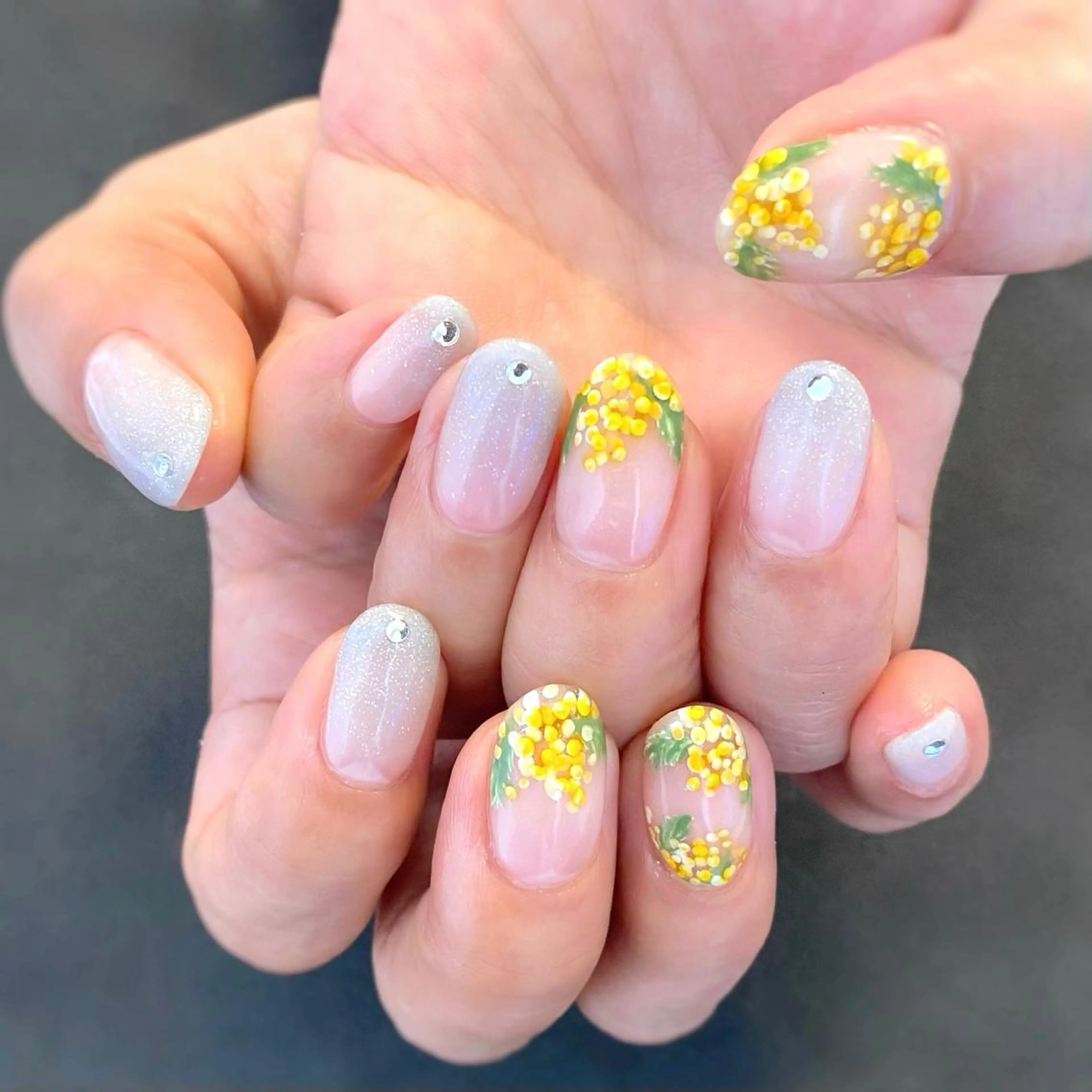 ネイル ストーンネイル nail*157 .のネイルデザイン