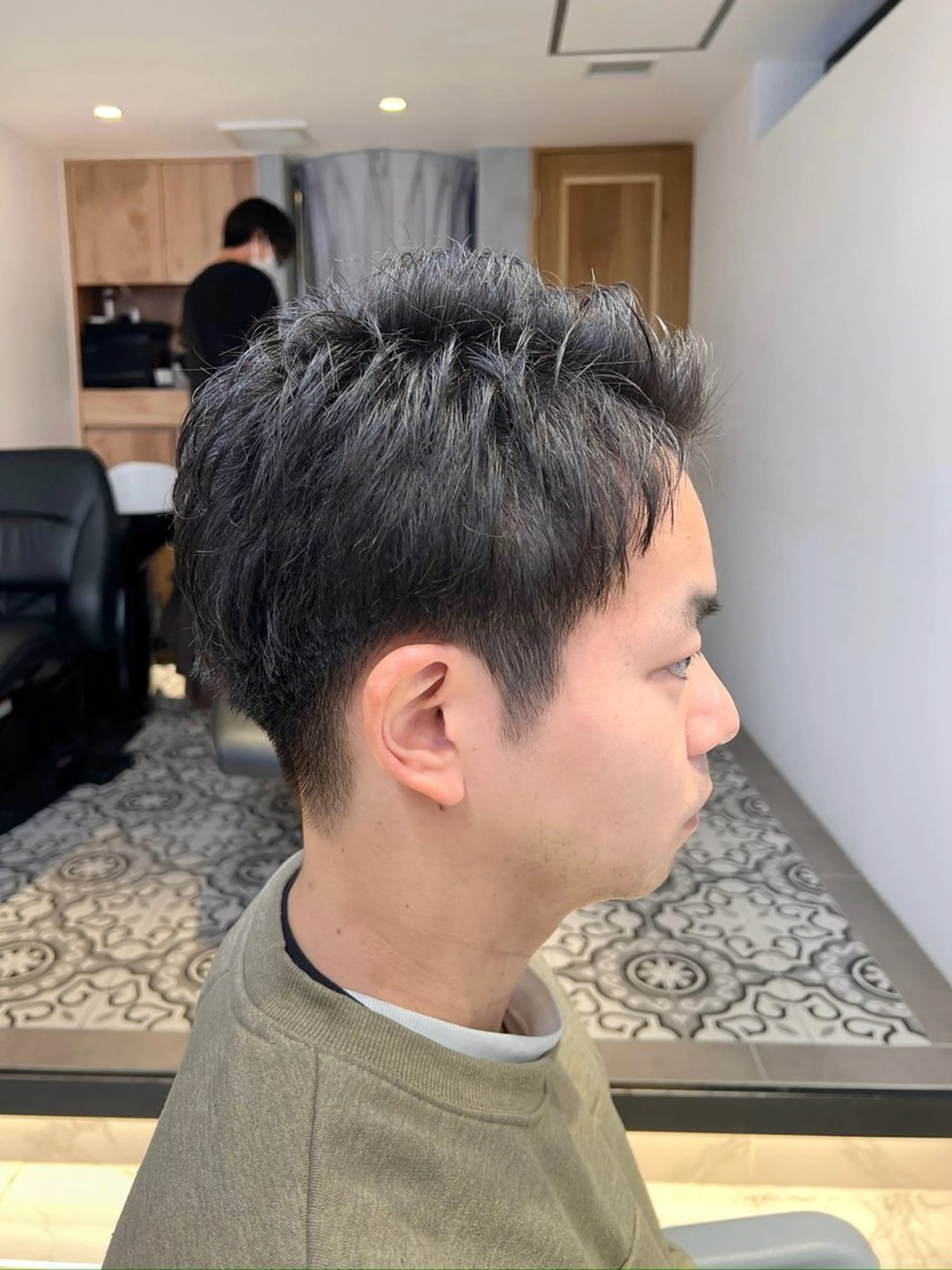 メンズ くすみカラー/メンズ ‎/縮毛/川添桃花‎のヘアスタイル