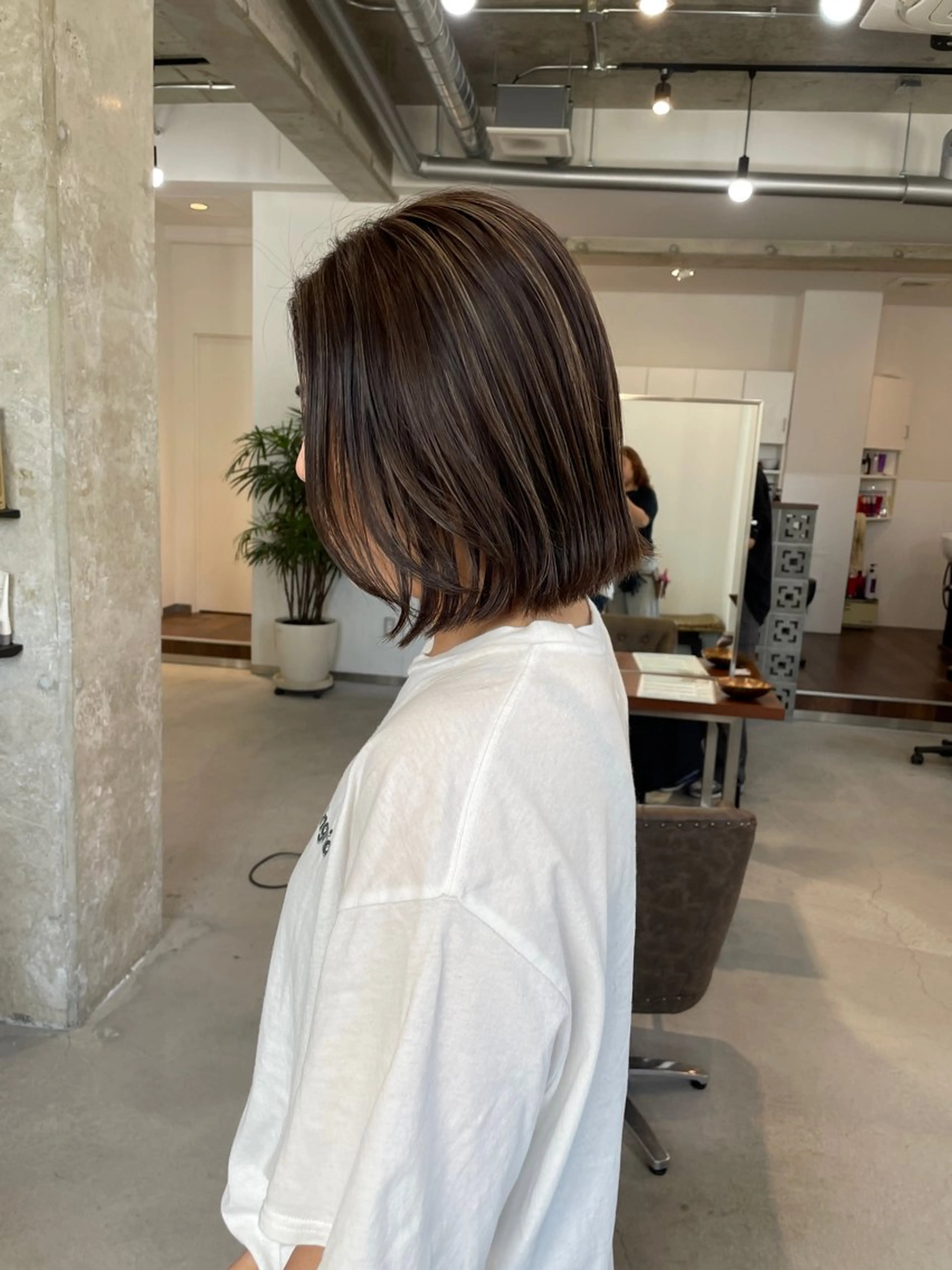 似合わせカット+艶カラー＋ハイライト(インナーカラー)の写真