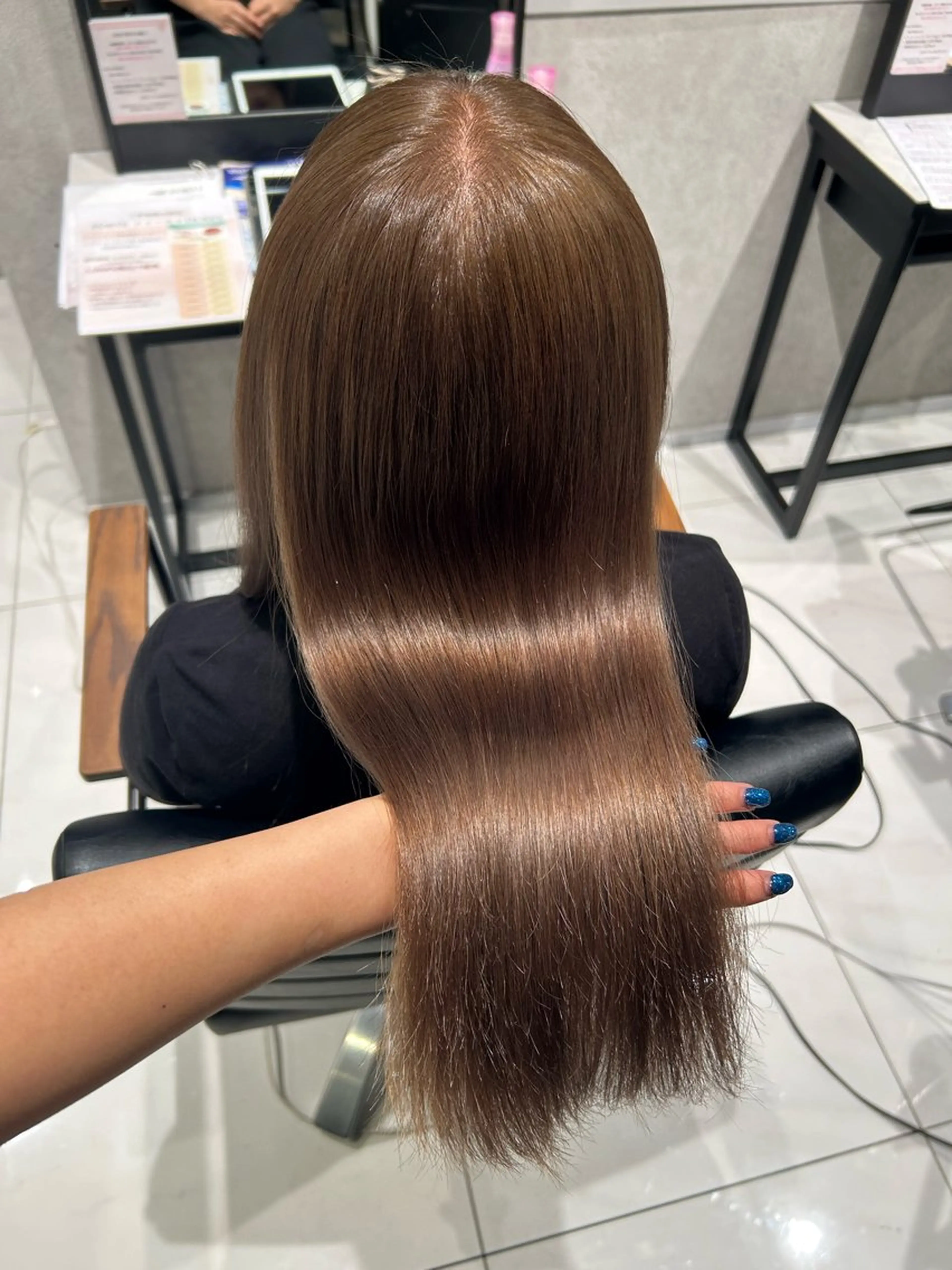 カラー ベージュカラー 透明感カラー💙 束感マツエク🪼海月のヘアスタイル