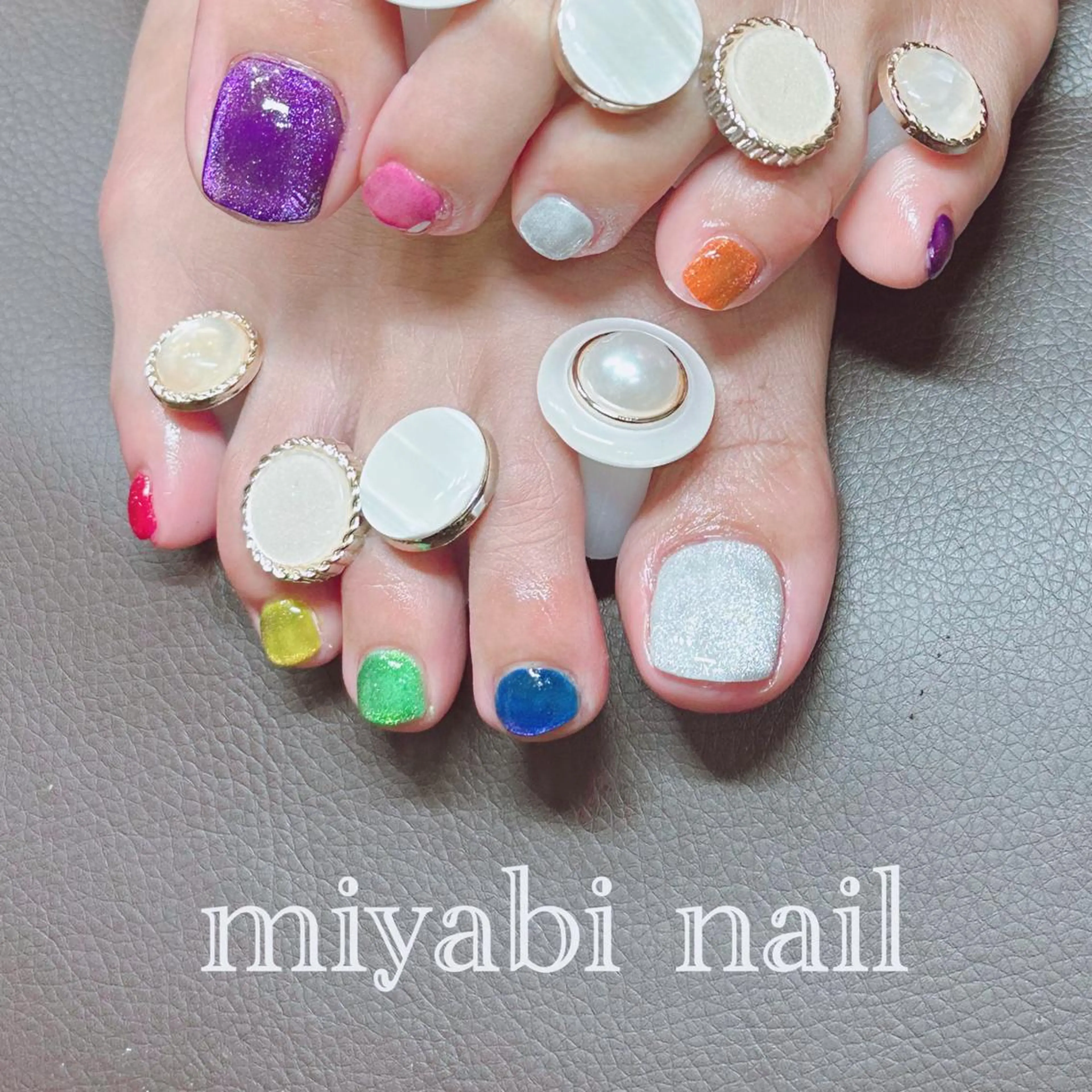 ネイル フットネイル ジェルネイル マグネットネイル 持ち込み ハンドネイル miyabi nail 桂川駅近くのネイルデザイン